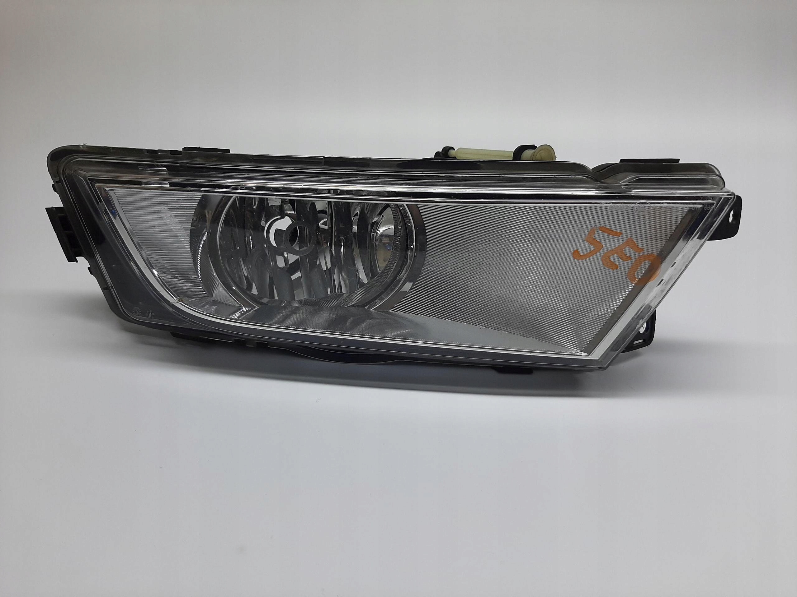 SKODA OCTAVIA III HALOGEN LAMPA PRZECIWMIELNA PRAWA PRZÓD 5E0941700D