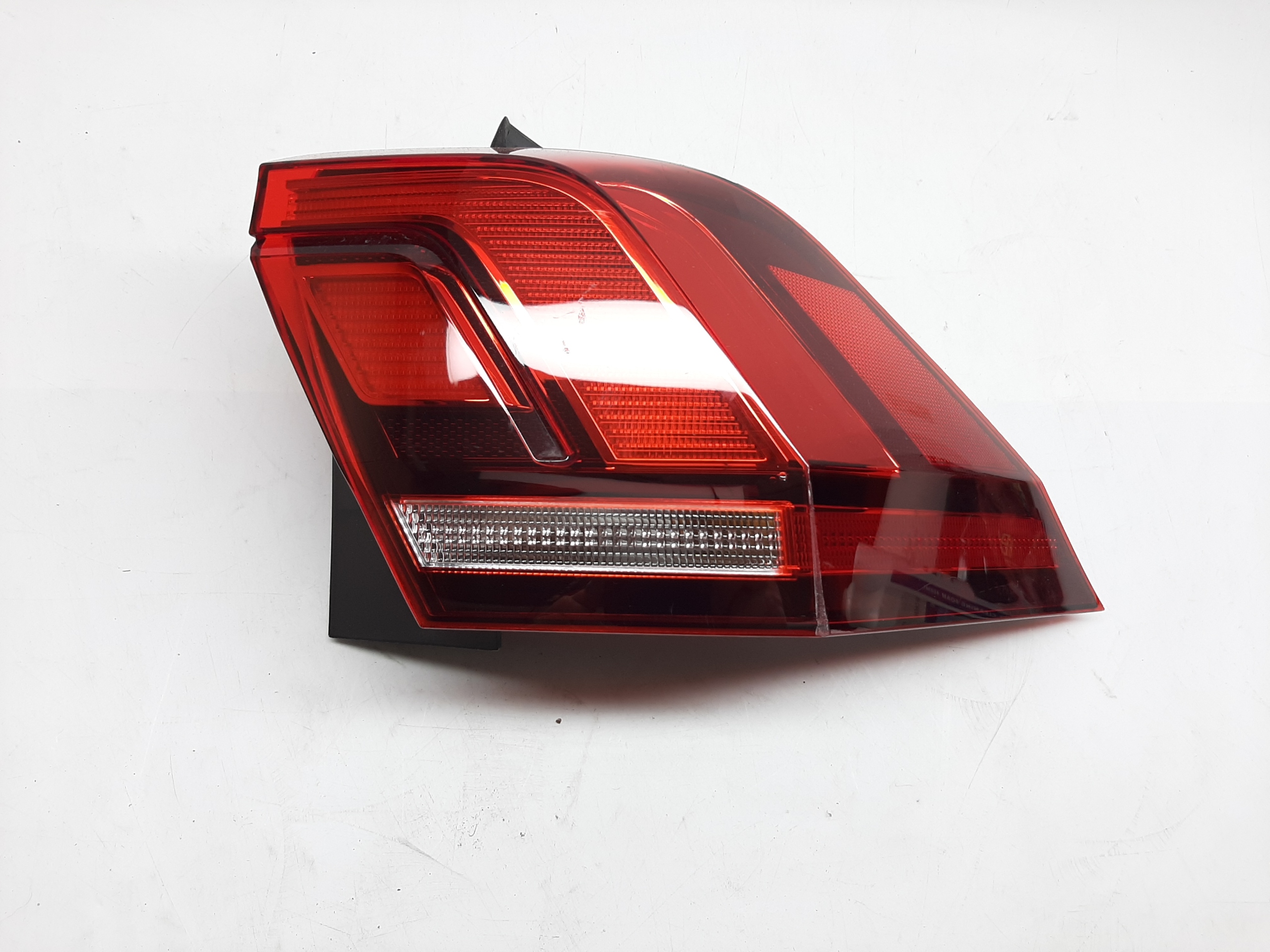 VW TIGUAN LAMPA PRAWA PRAWY TYŁ 5NA945096C