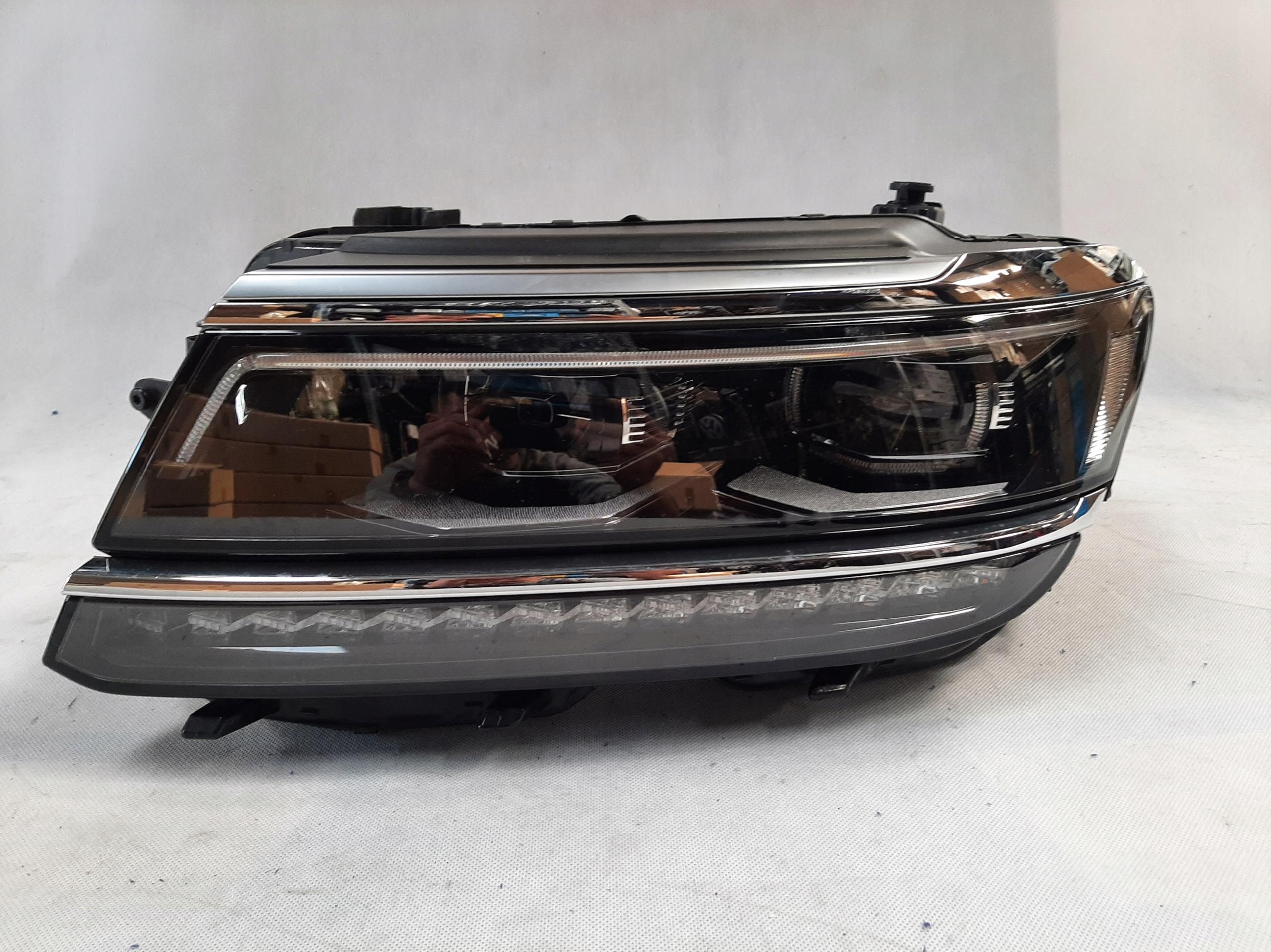 VW TIGUAN II REFLEKTOR LED LAMPA PRZÓD PRZEDNIA LEWA 5NN941081C