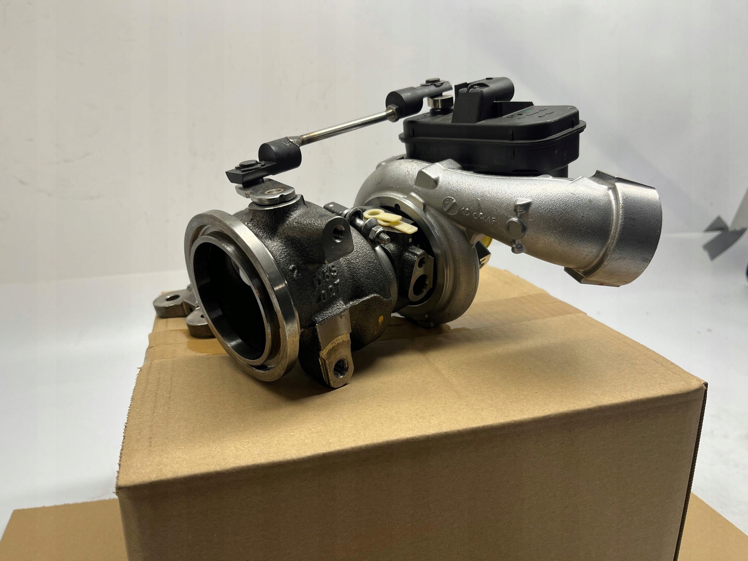 SEAT LEON III TURBOSPRĘŻARKA TURBO TURBINA 1.4 TSI 04E145721P