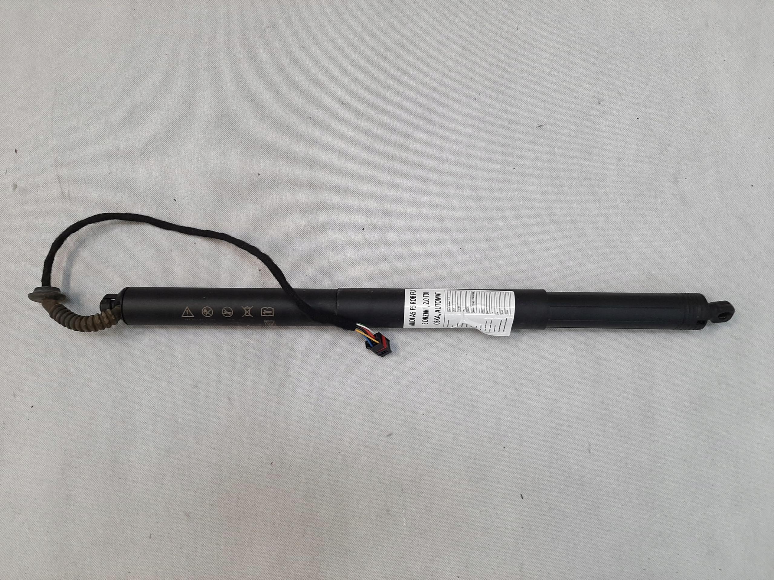 SIŁOWNIK KLAPY BAGAŻNIKA ELEKTRYCZNY AUDI A5 SPORTBACK II FL 21- 8W8827851E