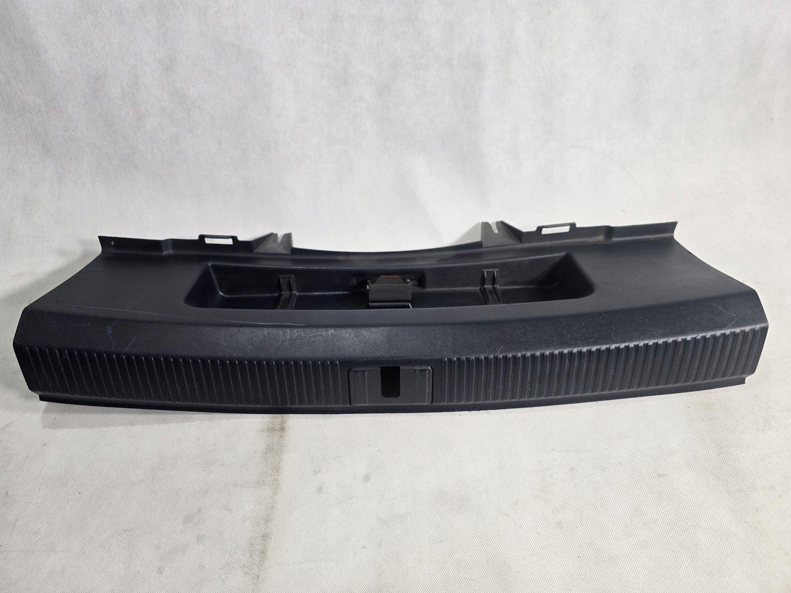 AUDI A3 8P SPORTBACK OSŁONA PASA TYLNEGO TYŁ MASKOWNICA 8P4863471A