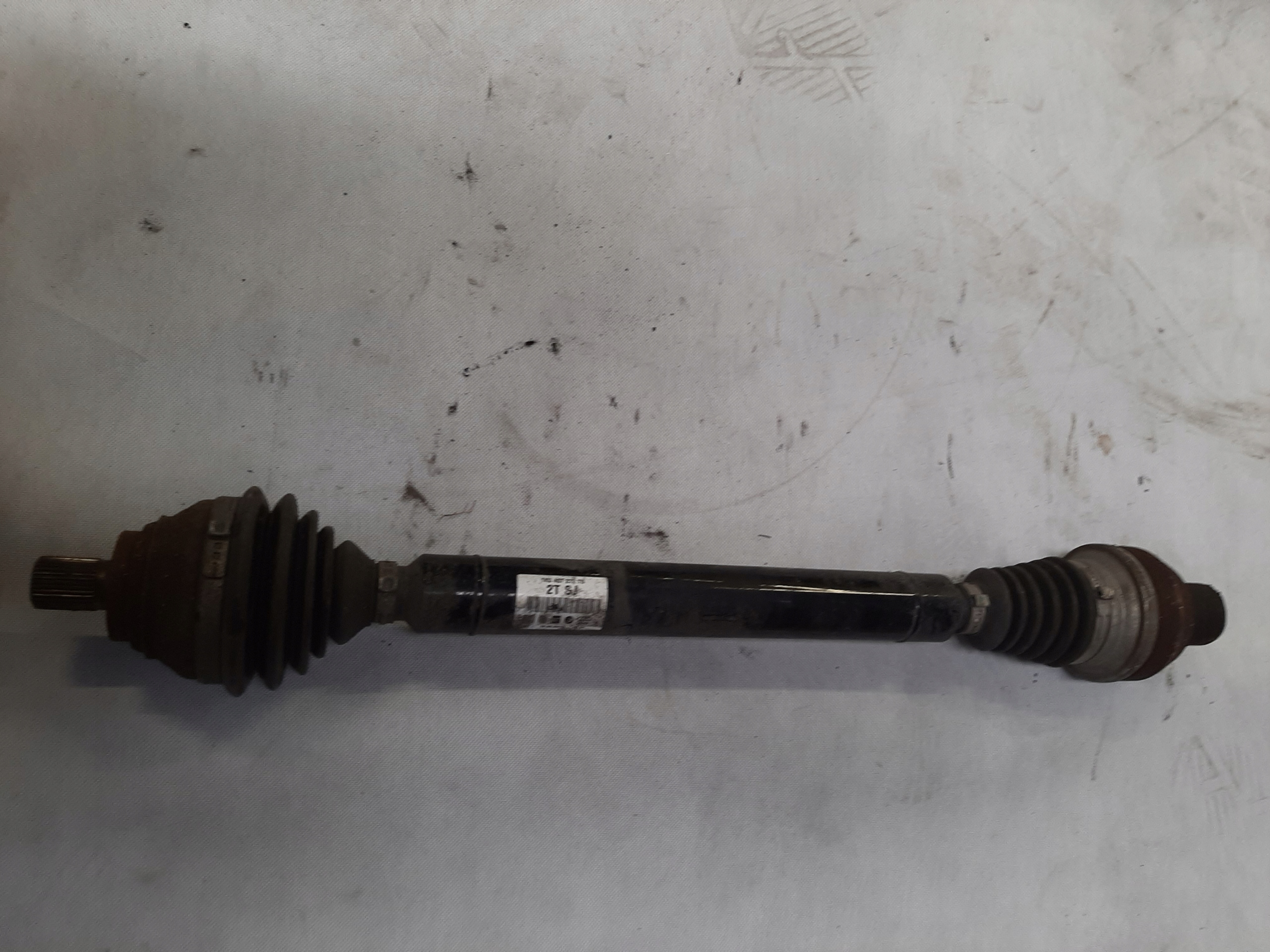 VW JETTA VI PÓŁOŚ NAPĘDOWA PRAWA PRAWY PRZEDNIA PRZÓD 1K0407272TS
