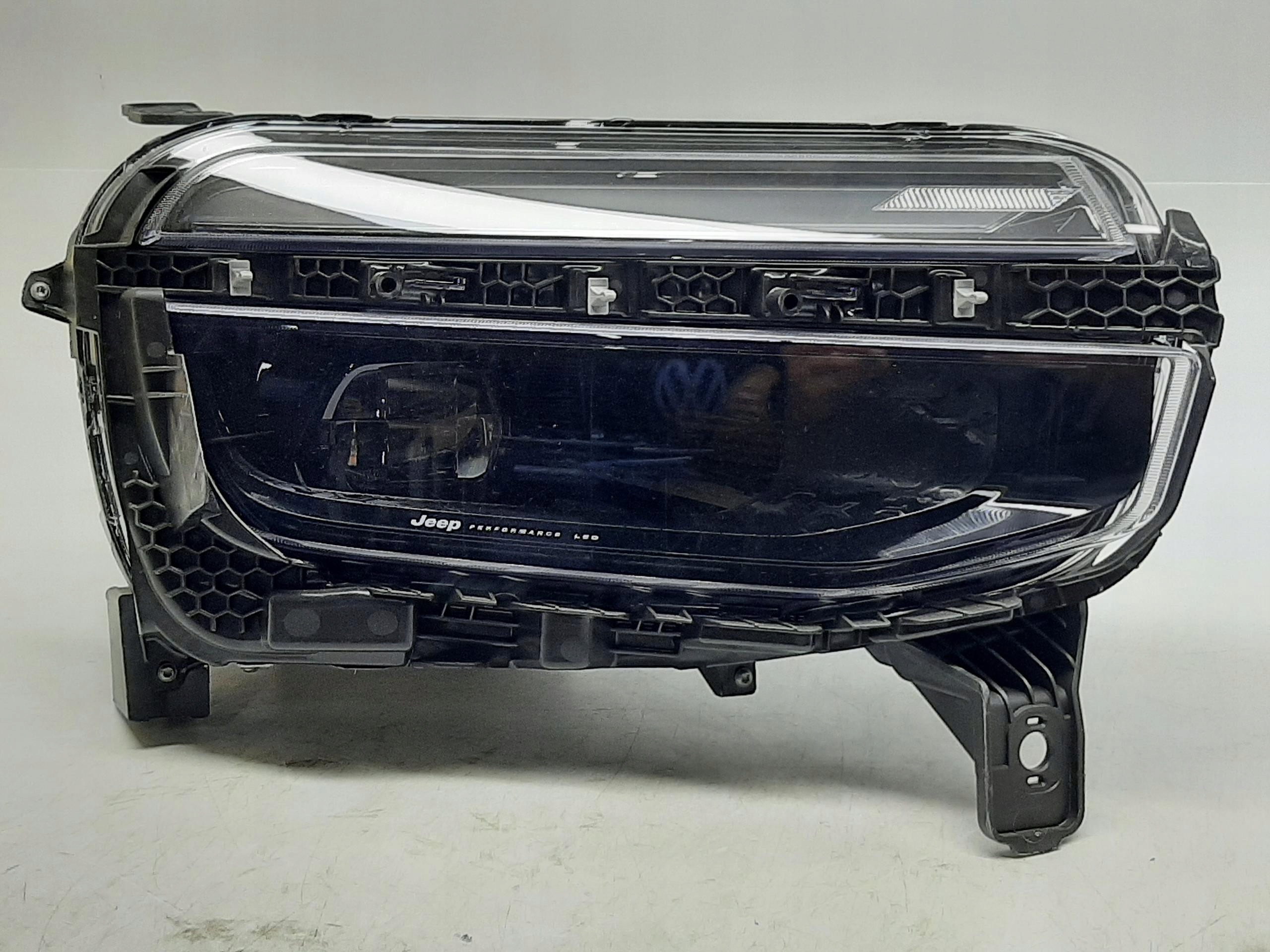 JEEP AVENGER REFLEKTOR LAMPA PRAWY PRAWA PRZÓD PRZEDNIA LED 52218717