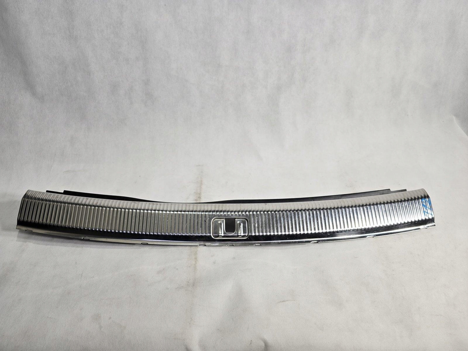 AUDI A6 S6 SR6 C6 AVANT OSŁONA PASA TYLNEGO TYŁ MASKOWNICA 4F9864483B