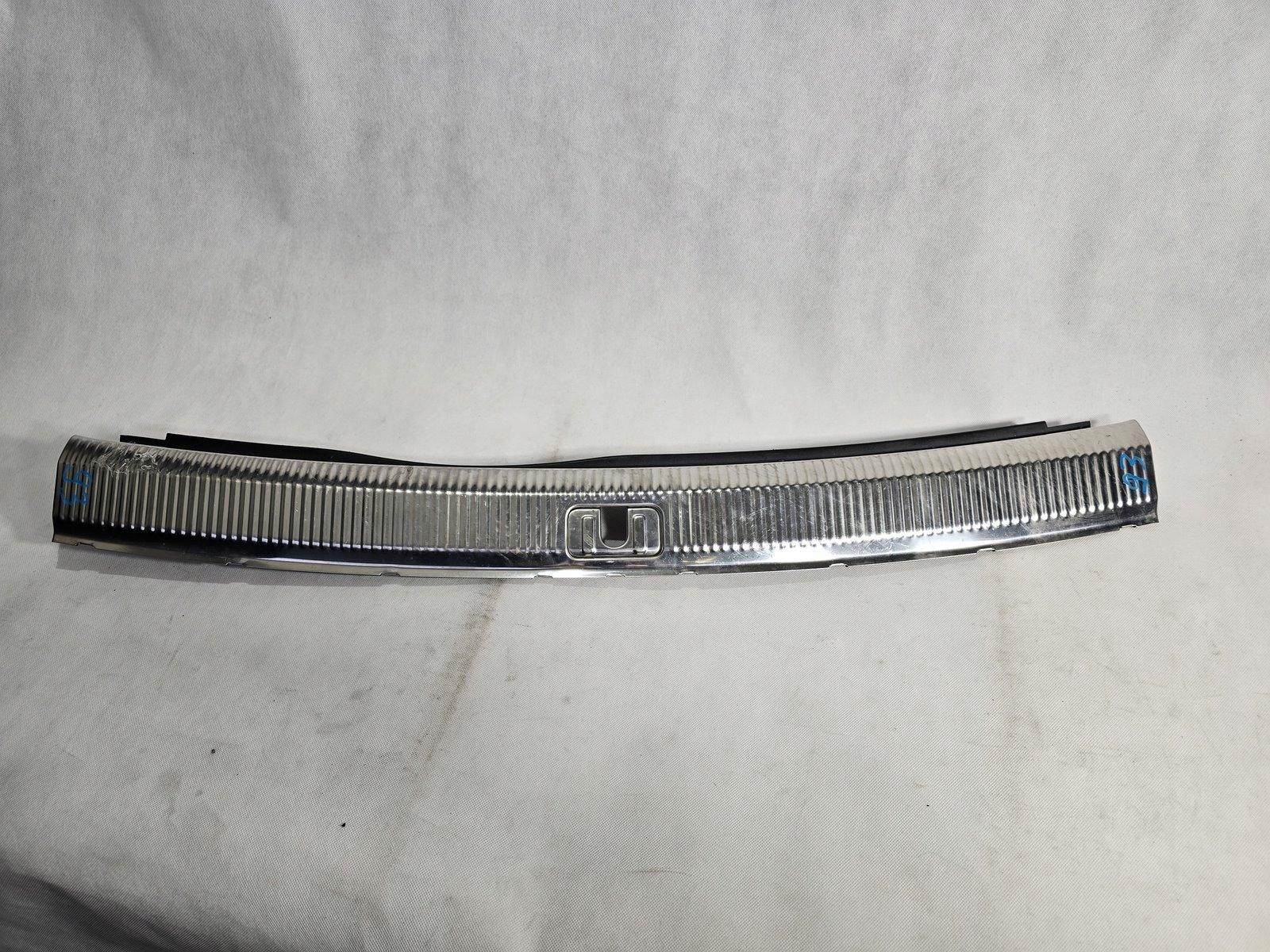 AUDI A6 S6 SR6 C6 AVANT OSŁONA PASA TYLNEGO TYŁ MASKOWNICA 4F9864483A