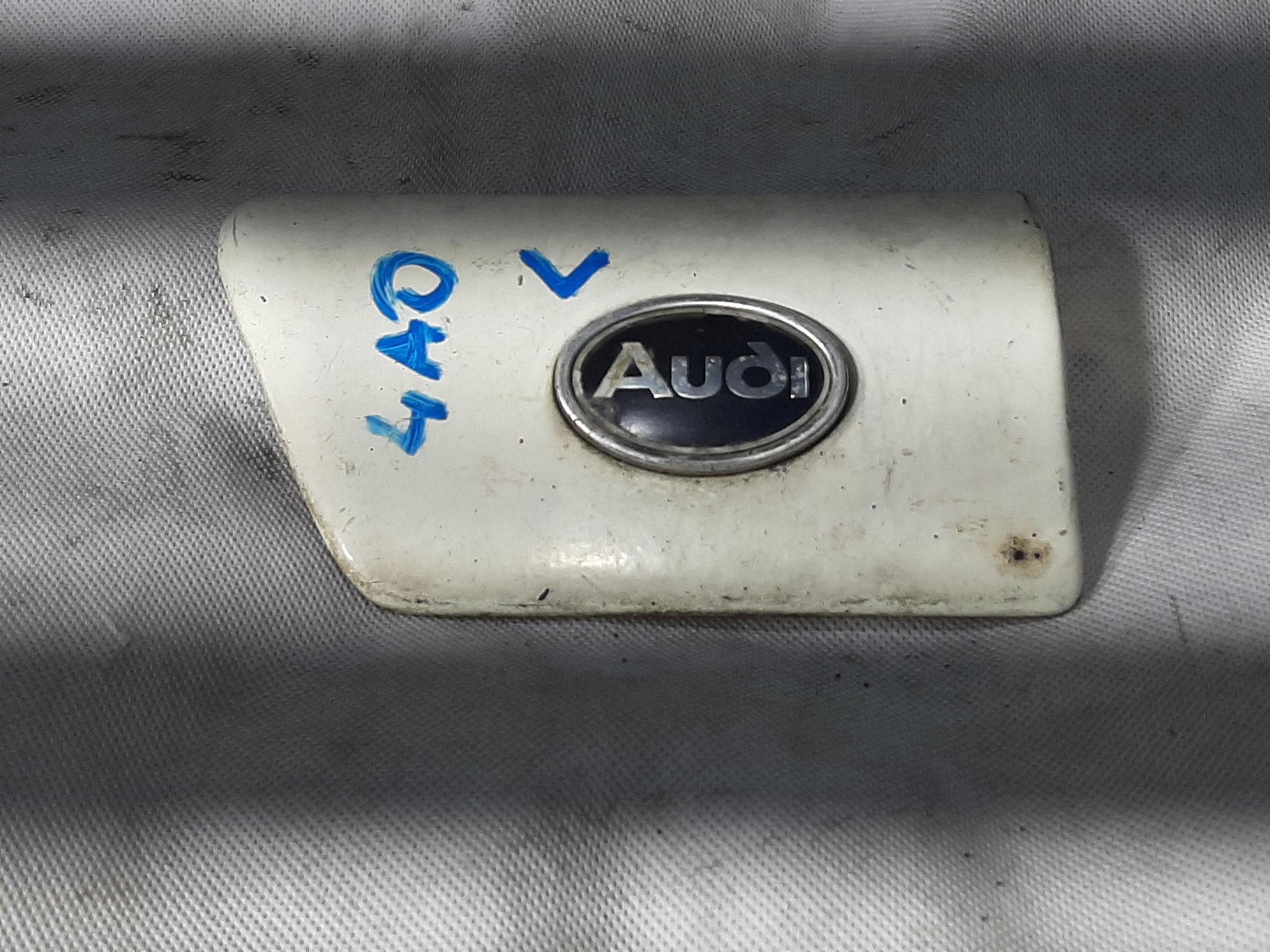 AUDI A6 C4 2.5 TDI 1990-96R LISTWA NAKŁADKA BŁOTNIKA LEWY PRZÓD