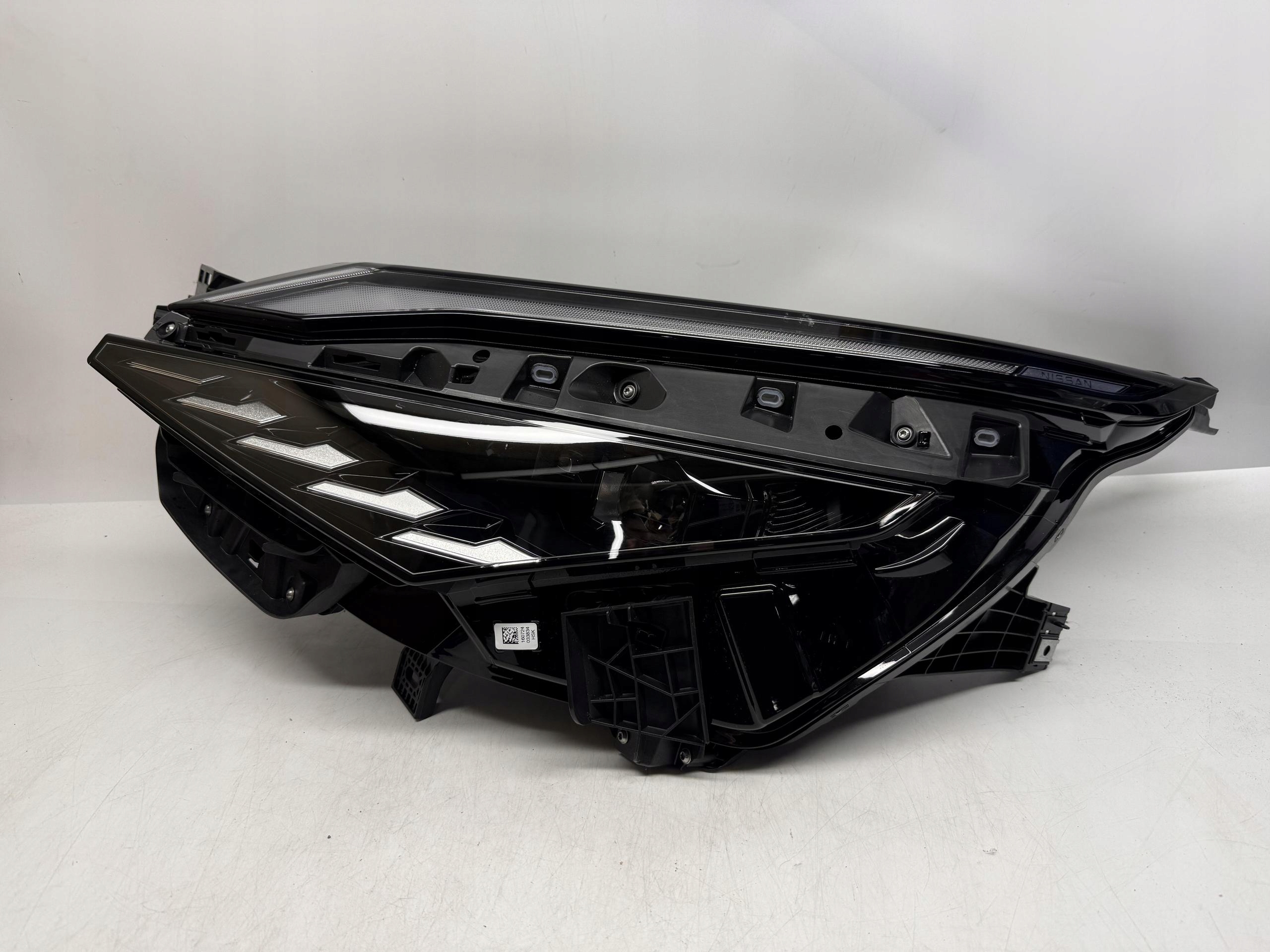 NISSAN QASHQAI J12 LIFT REFLEKTOR LAMPA LEWY PRZÓD PRZEDNIA LED 26060HN20A