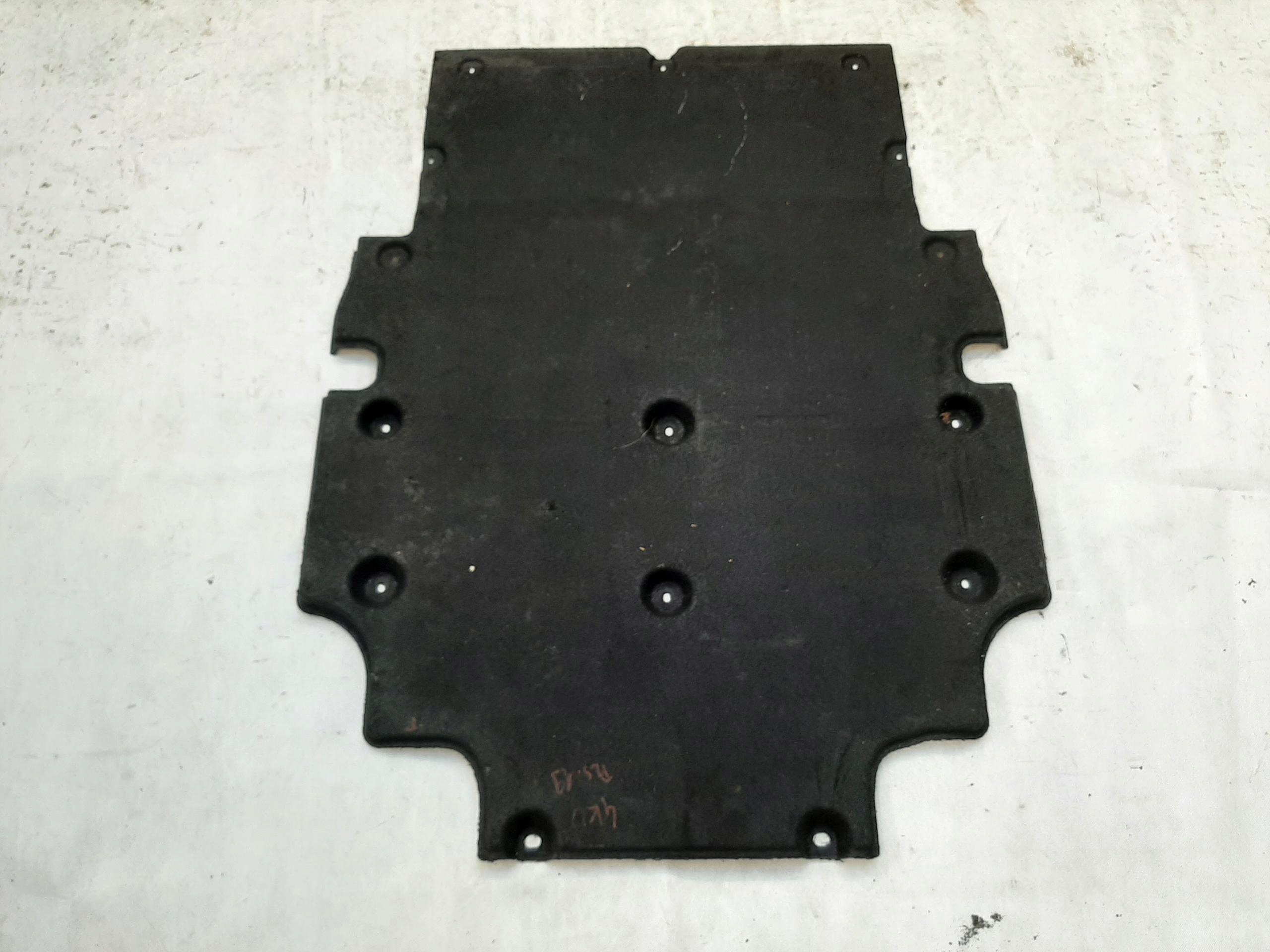 AUDI A6 C8 OSŁONA PŁYTA DOLNA POD SILNIK 4K0863821H
