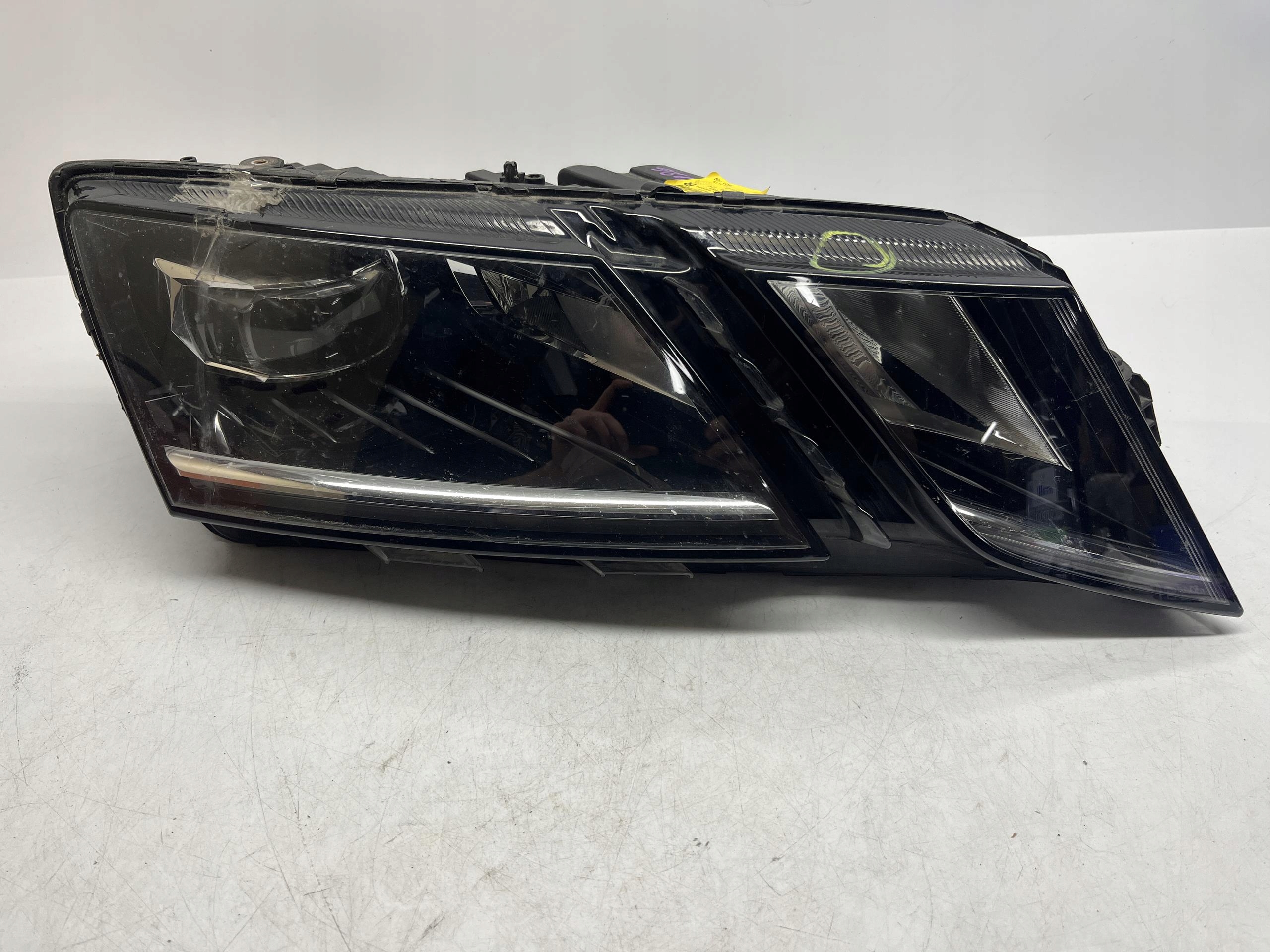 SKODA Octavia Reflektor Lampa Przód PRAWY LED 5E1941016D