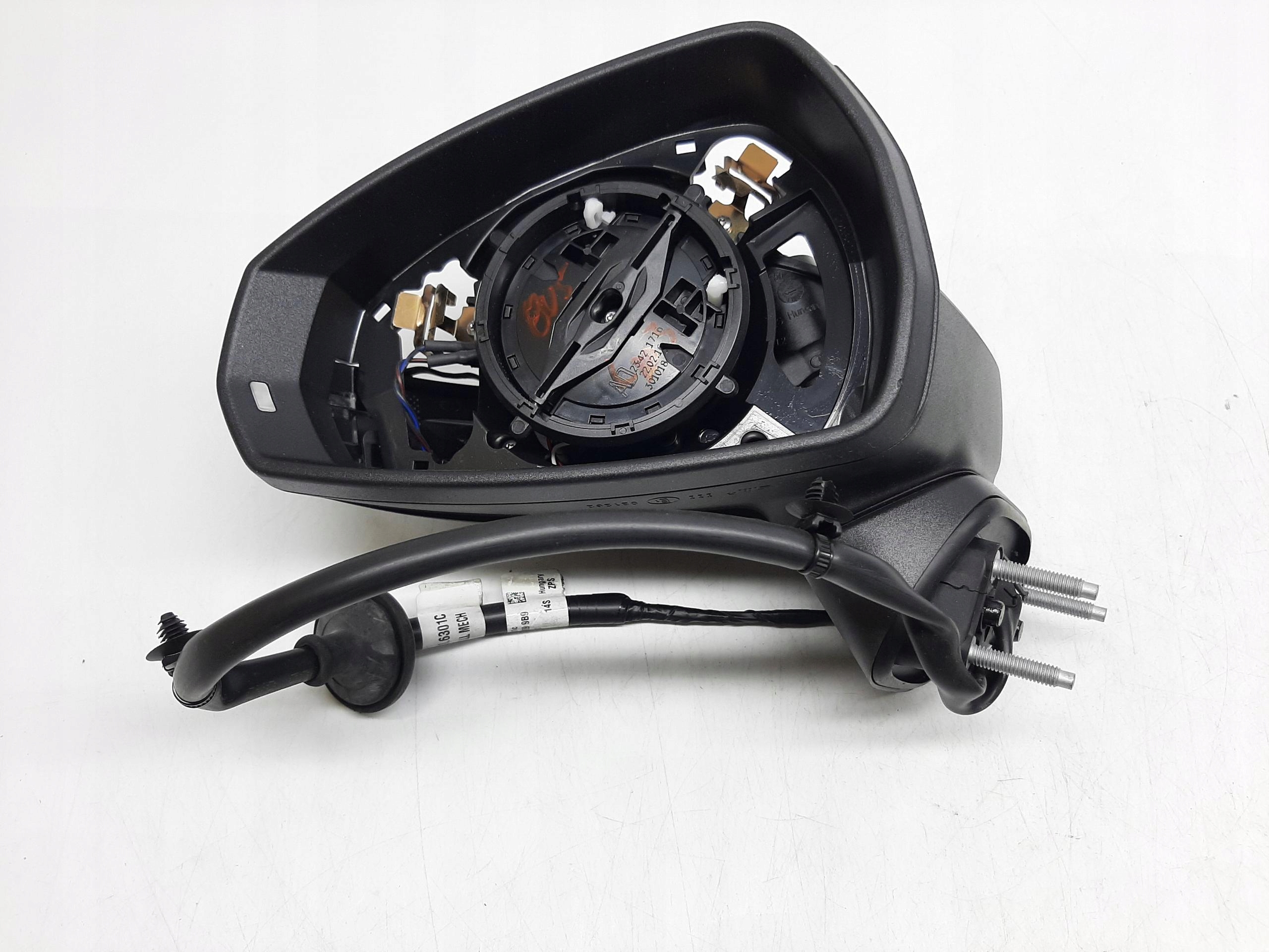 AUDI A3 8V SILNICZEK OBUDOWA LUSTERKA LEWA 6 PIN EUROPA 8V5857409