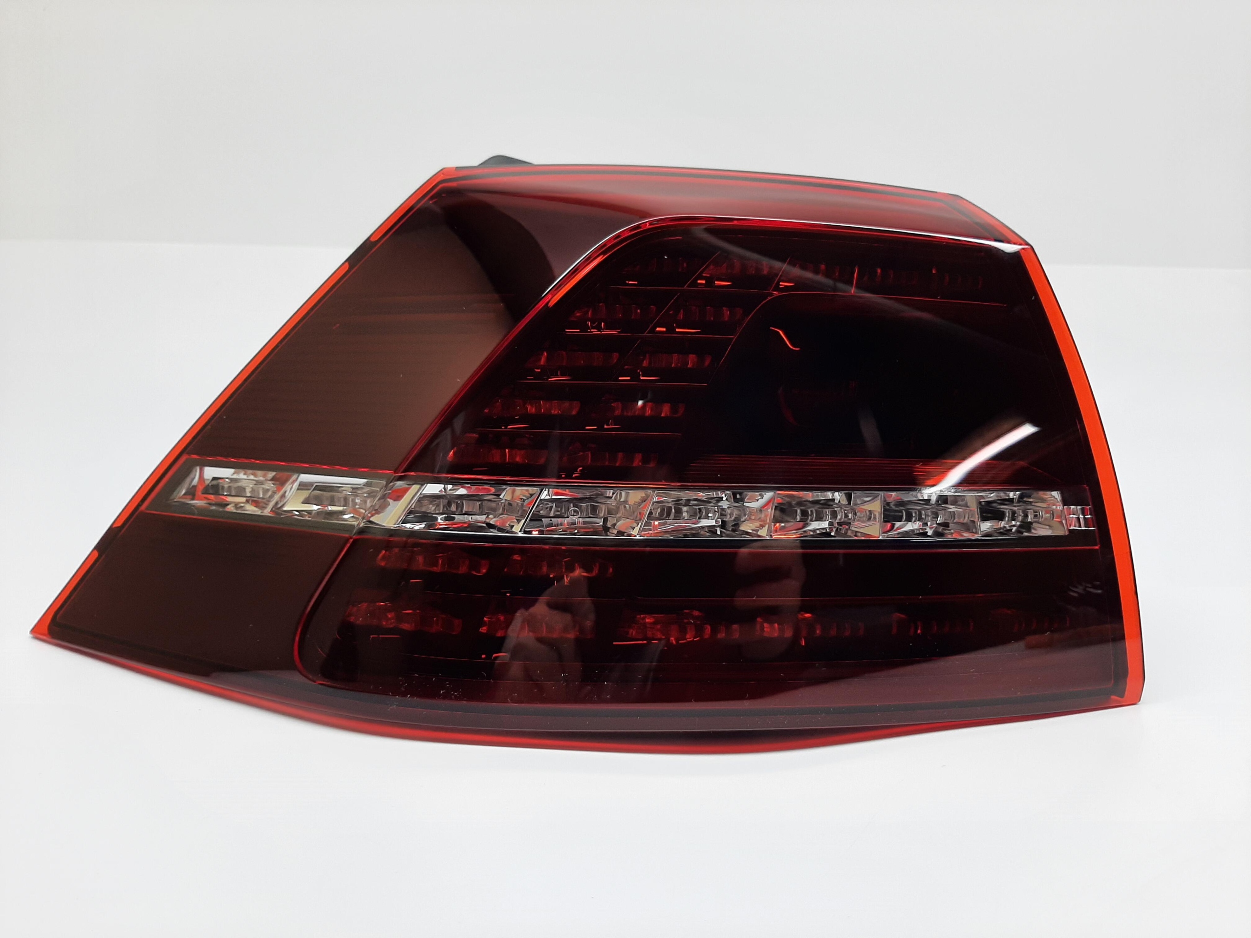 VW GOLF VII LAMPA TYŁ TYLNA LEWA LED 5G0945207C