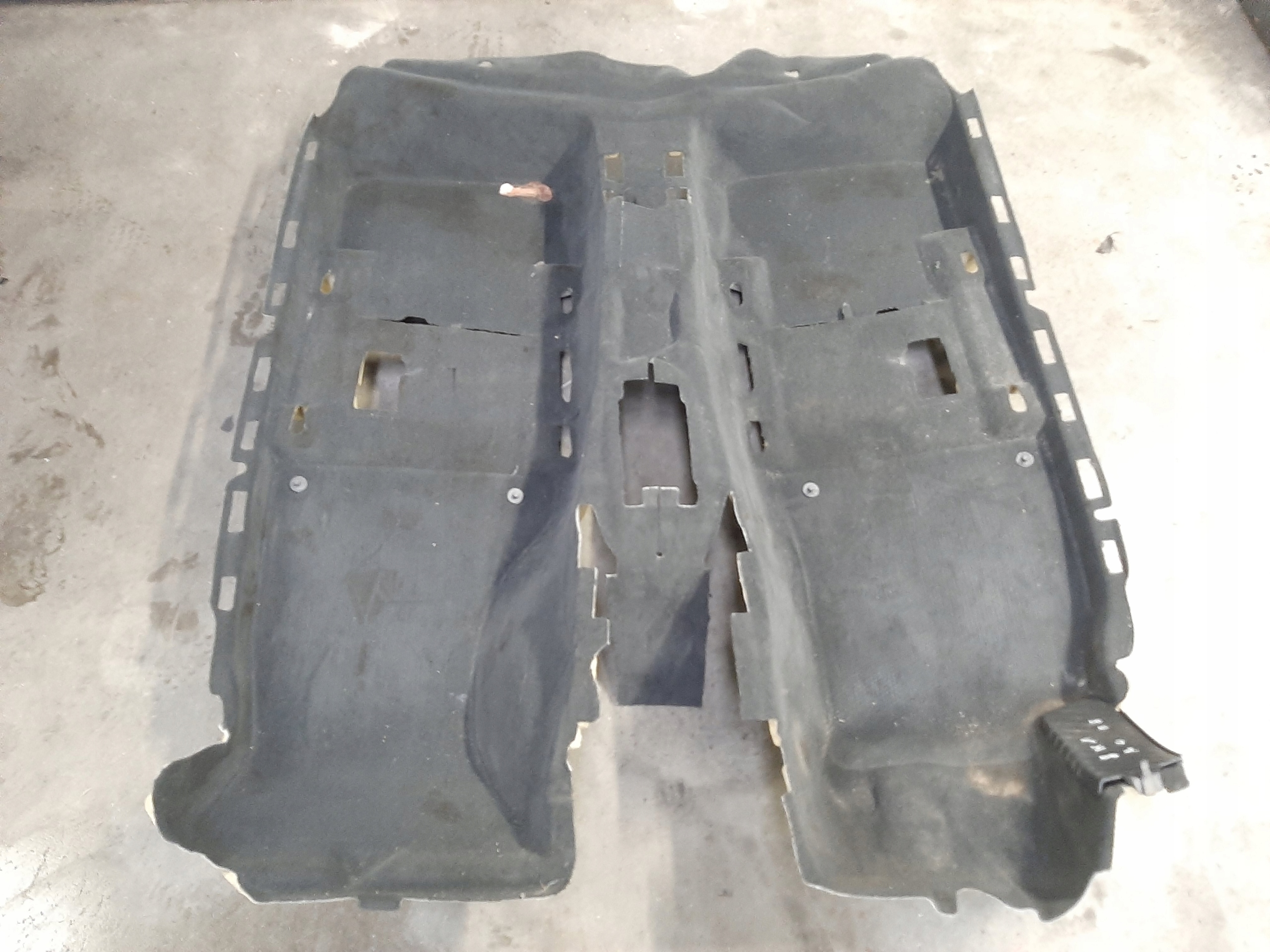 AUDI A4 B8 07-11r WYKŁADZINA TAPICERKA PODŁOGI