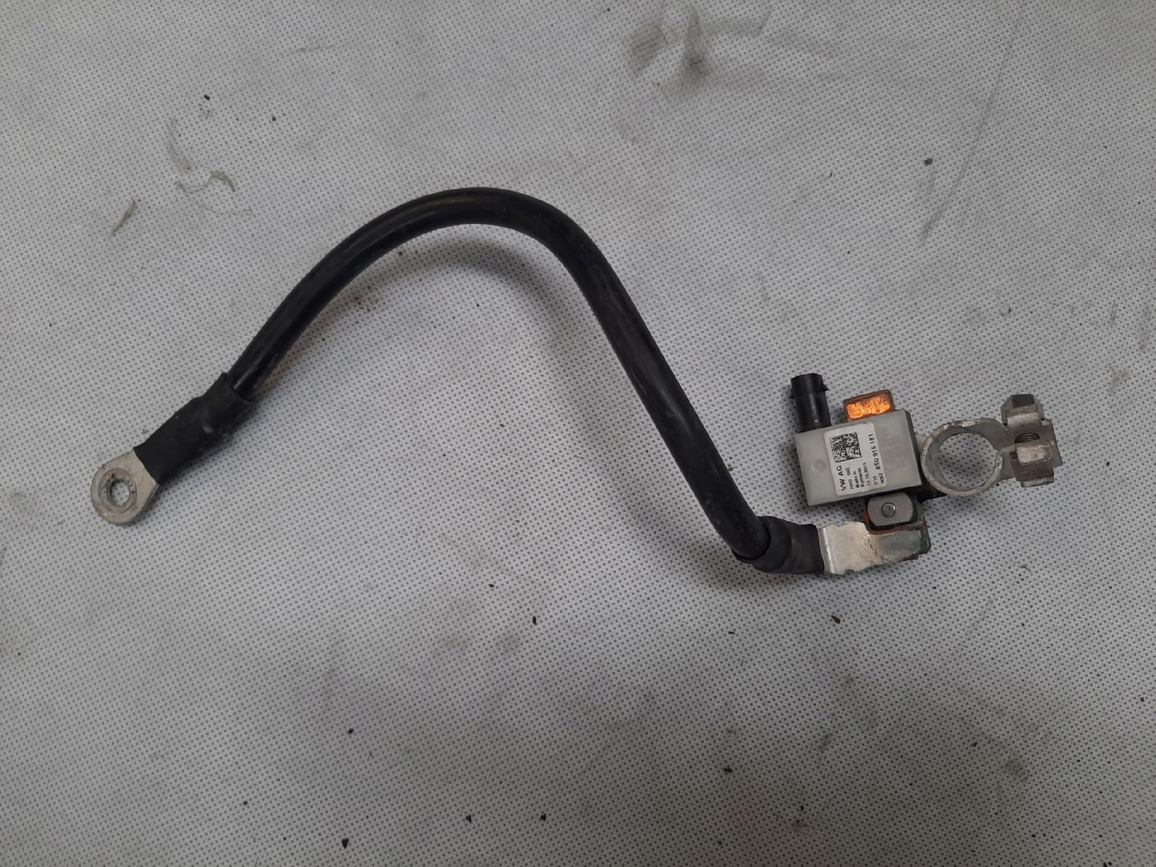 AUDI Q7 4M KLEMA UJEMNA MINUSOWA 8S0915181