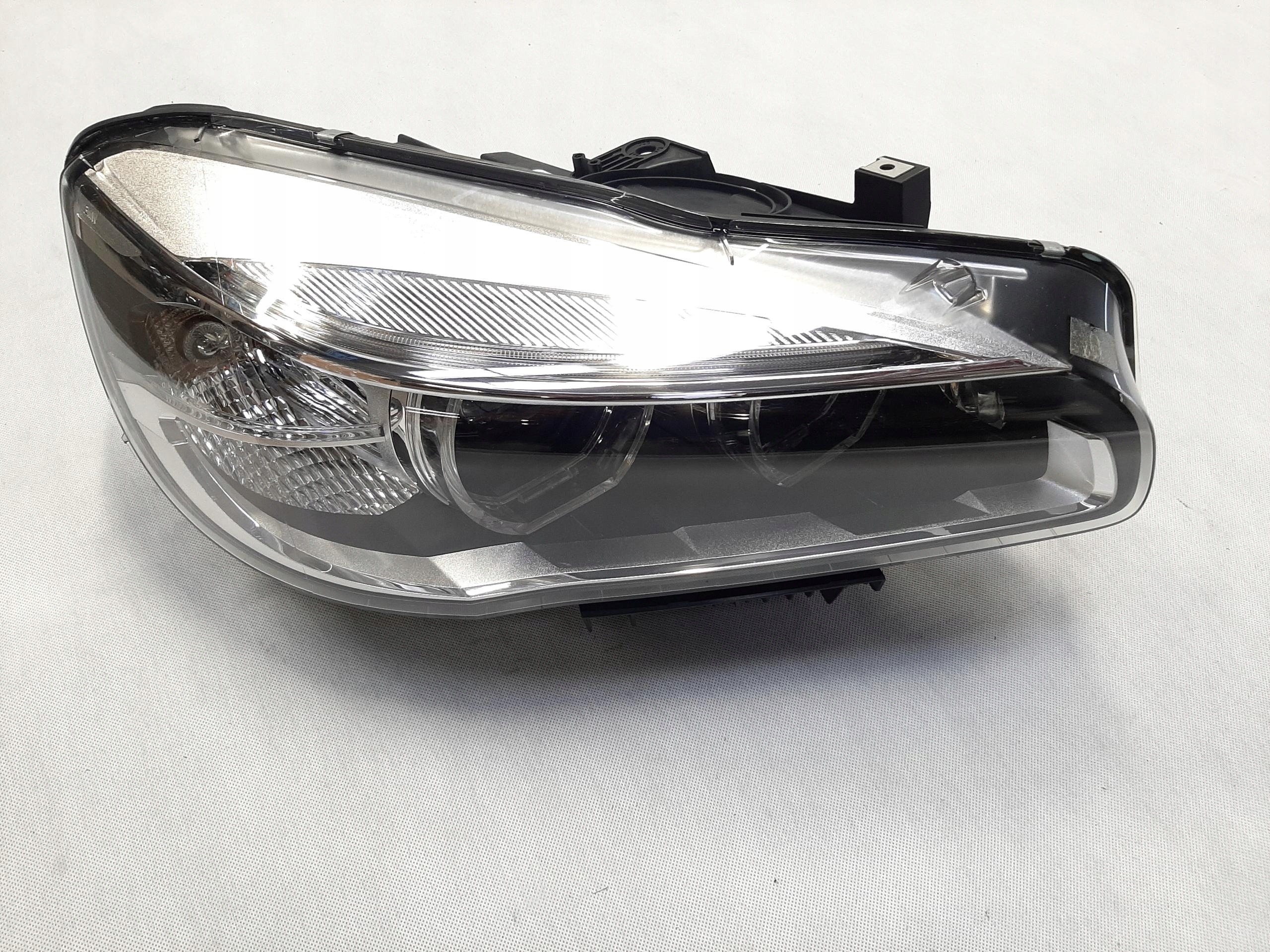 BMW 2 F46 LAMPA REFLEKTOR PRAWY PRZÓD 7472214-01