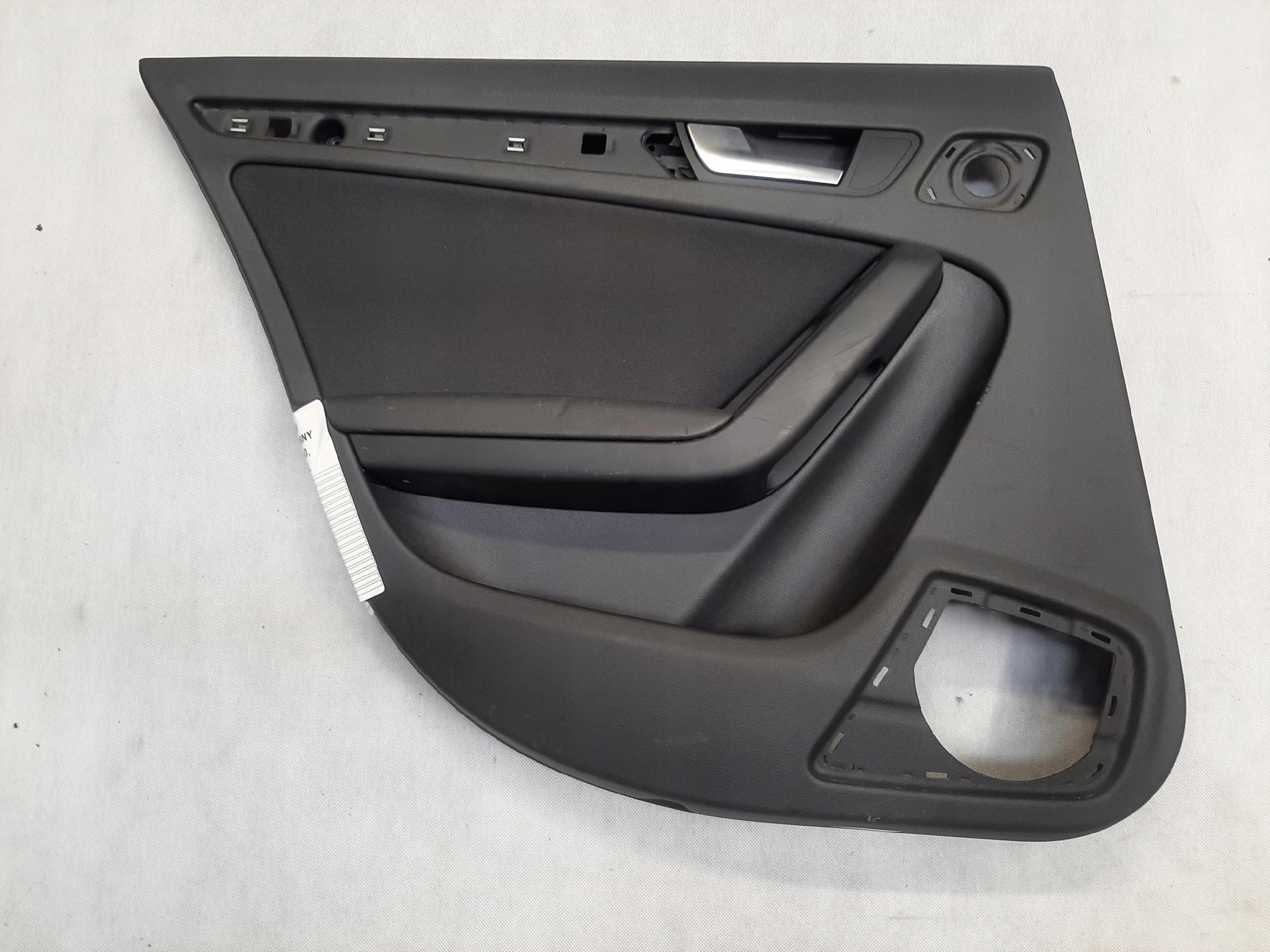 AUDI A4 B8 BOCZEK TAPICERKA LEWY TYŁ 8K0867306