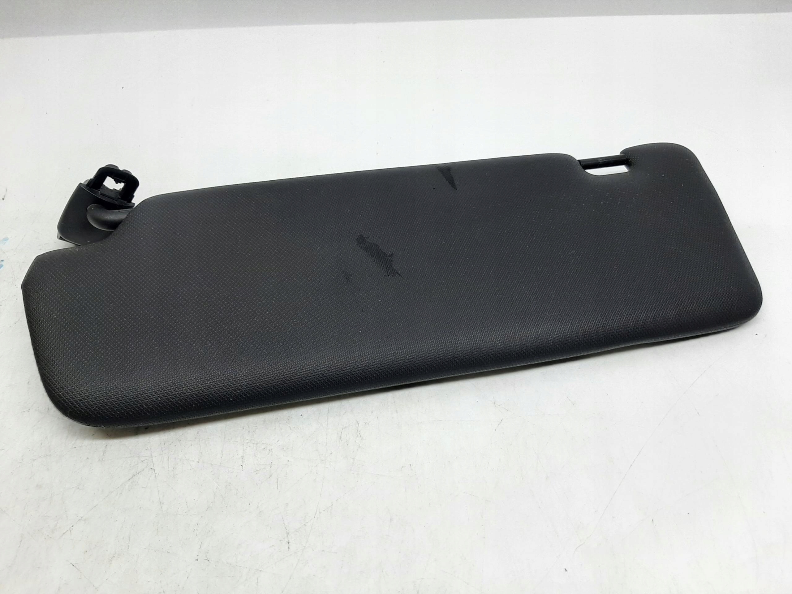 AUDI A3 8V DASZEK PRZECIWSŁONECZNY SŁONECZNIK PRAWY 8V0857552
