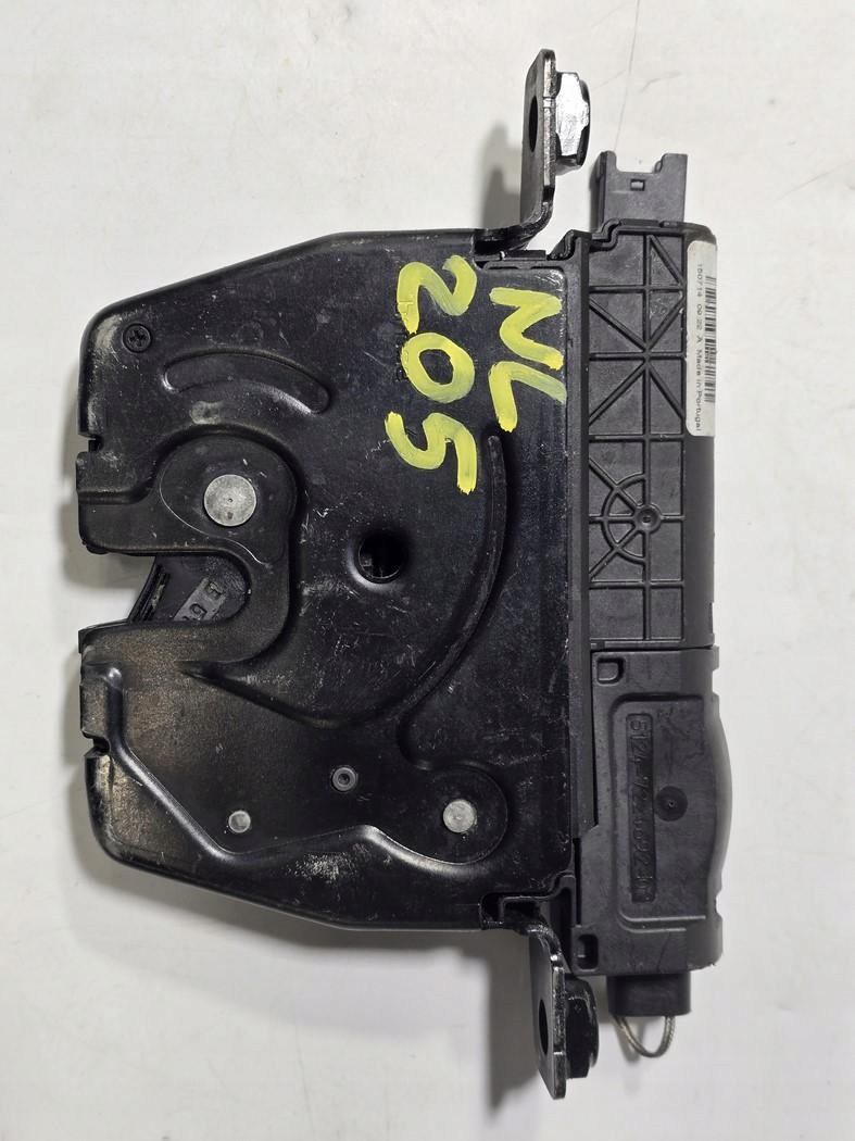 BMW F06 F10 F12 F13 F30 F31 F35 ZAMEK KLAPY TYŁ 918064 7224692