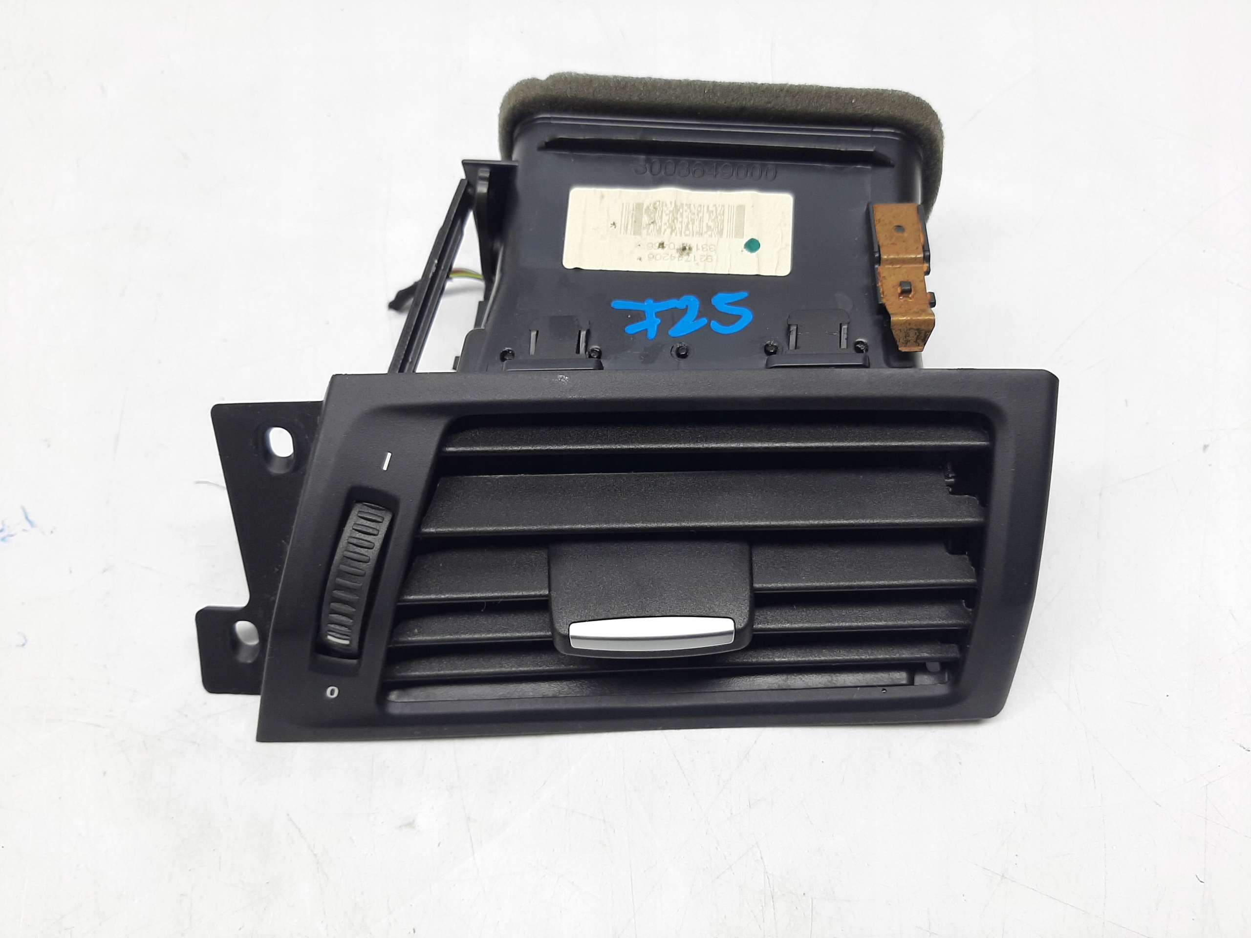 BMW X3 F25 2.0i 10-14r KRATKA NAWIEWU PRAWA 9184142
