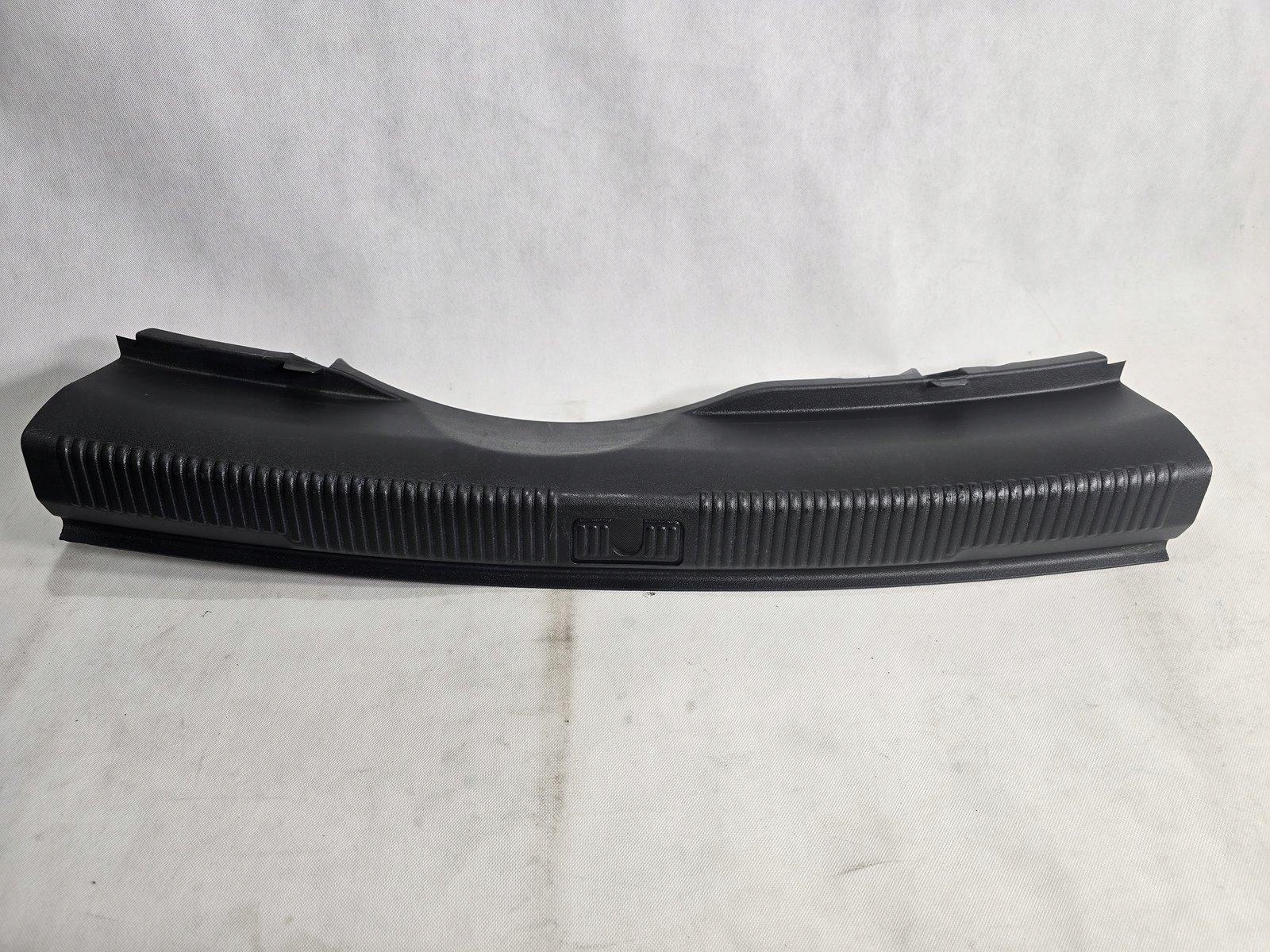 AUDI A6 C7 SEDAN OSŁONA PASA TYLNEGO TYŁ MASKOWNICA 4G5863471C