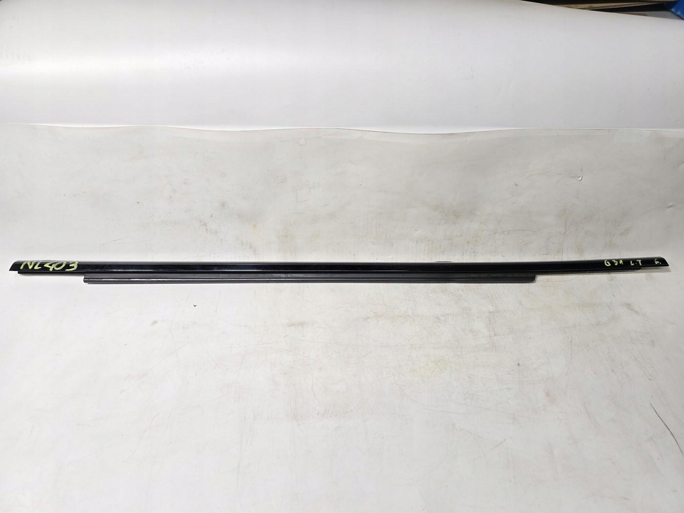 BMW G30 G31 LISTWA ZGARNIAJĄCA LEWY TYŁ 7404031