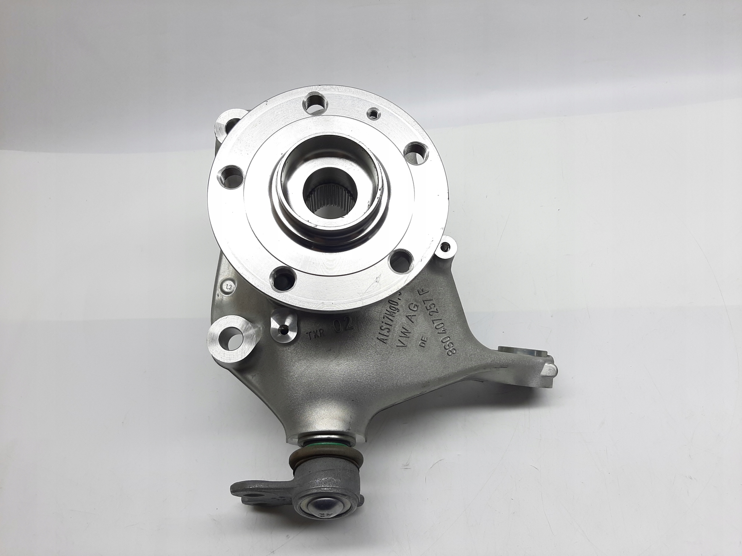 Audi TT TTRS FV3 FVP Lewy Przód Zwrotnica PiAsta 8S0407257F oryginał