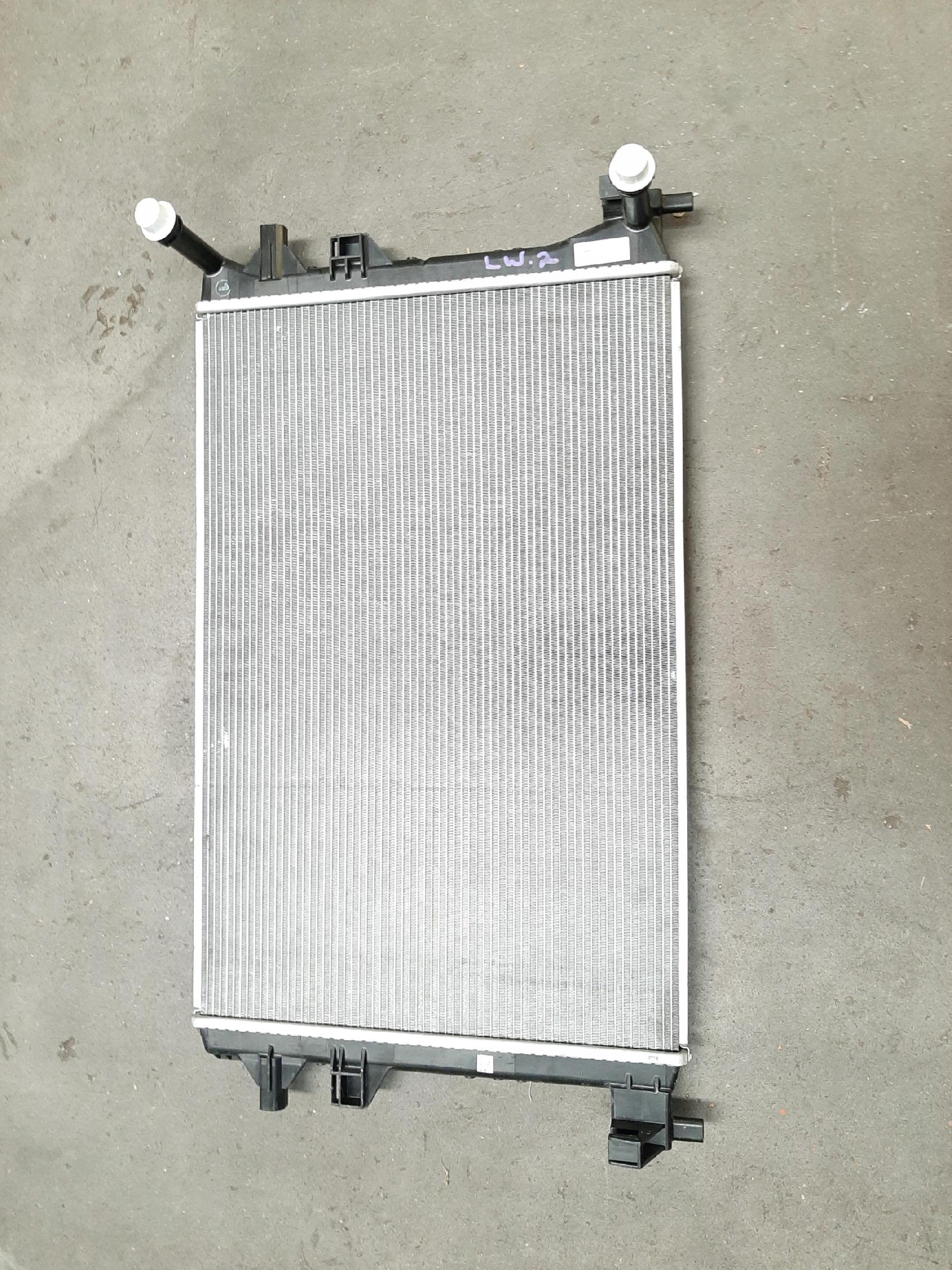 VW POLO VI INTERCOOLER CHŁODNICA POWIETRZA 2Q0121253D
