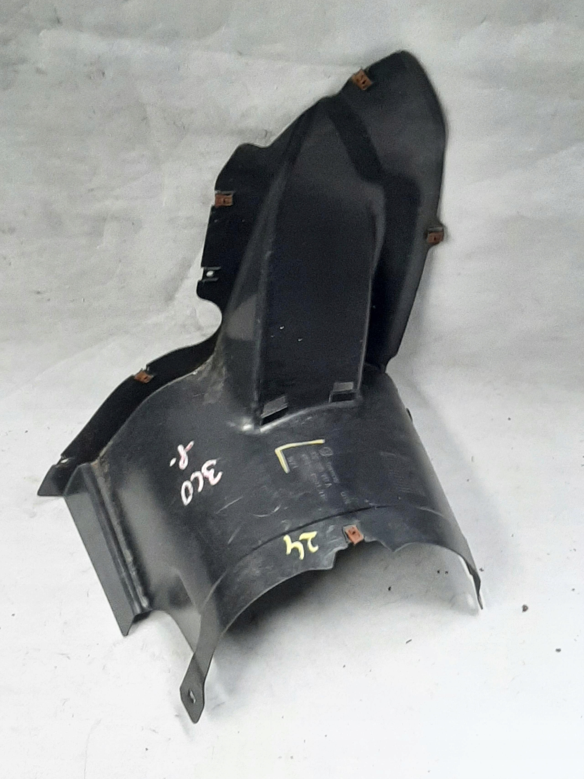 VW PASSAT B6 NADKOLE OSŁONA PRAWY PRZÓD CZĘŚĆ PRZEDNIA 3C0805912A