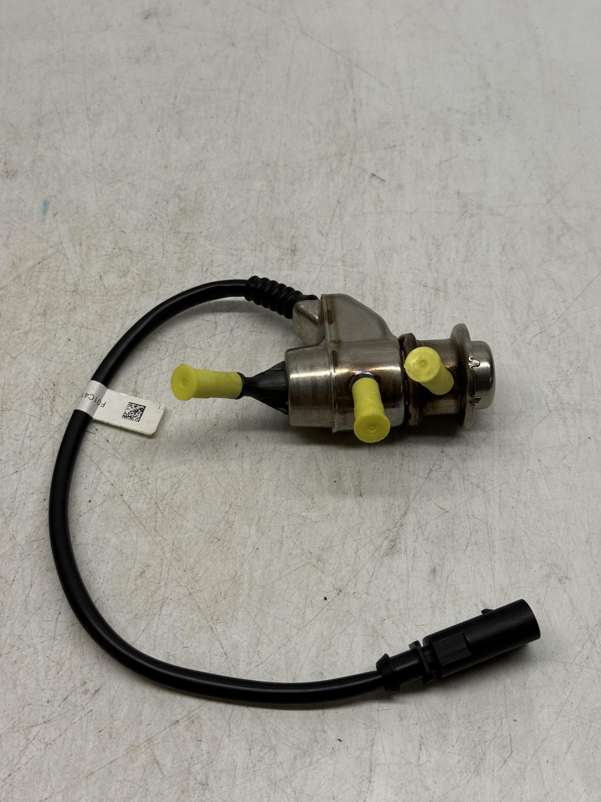 AUDI A4 B9 WTRYSK WTRYSKIWACZ ADBLUE 4G0131113D