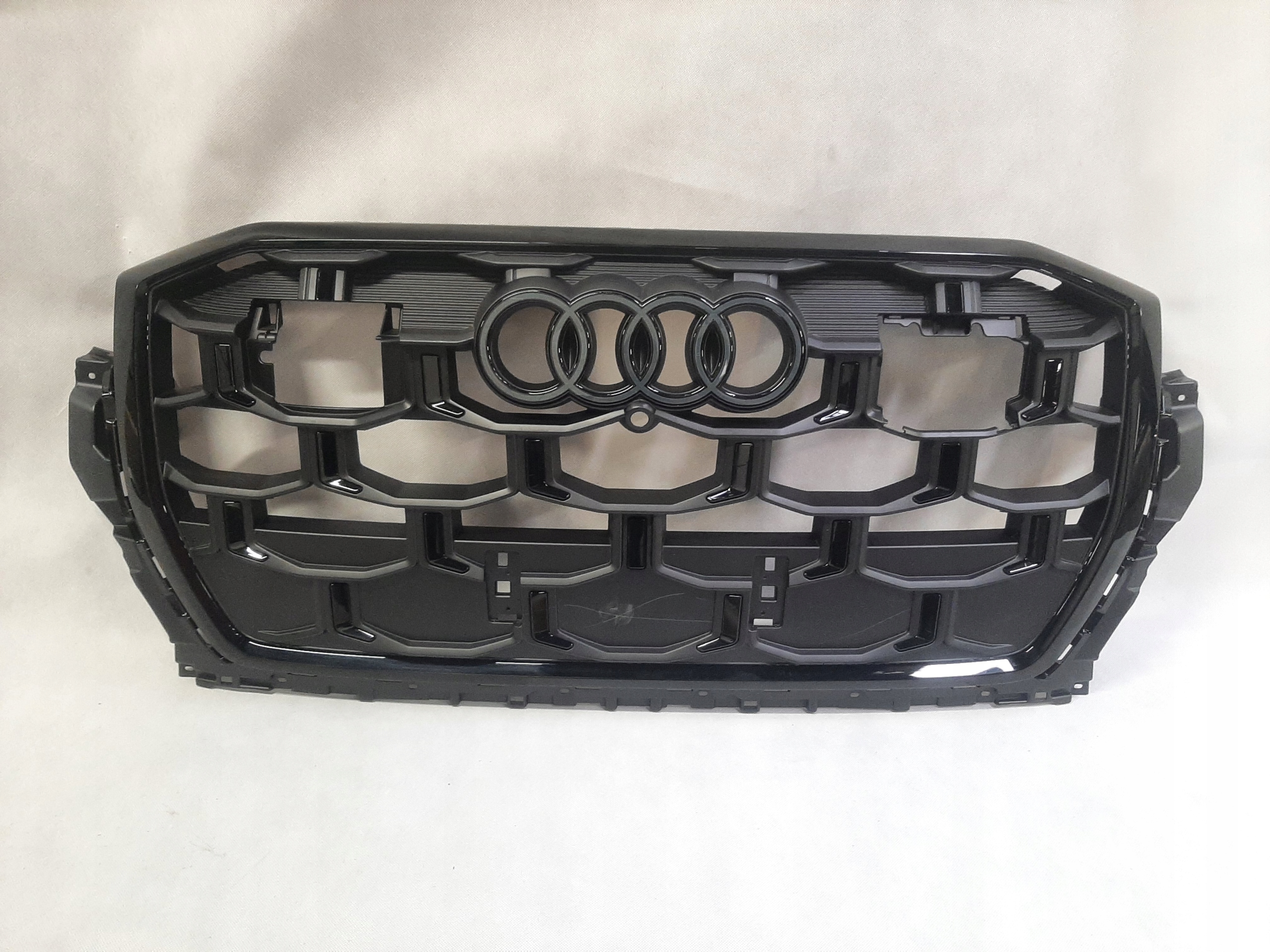 Audi Q7 Lift 2023- Grill Atrapa 4M0853651BD 4M0853651BM 4M0853651BN