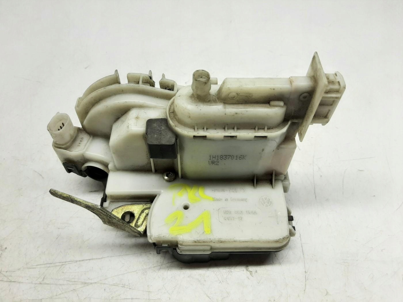 VW GOLF III ZAMEK DRZWI PRAWY PRZÓD 1H0862154A 1H1837016K