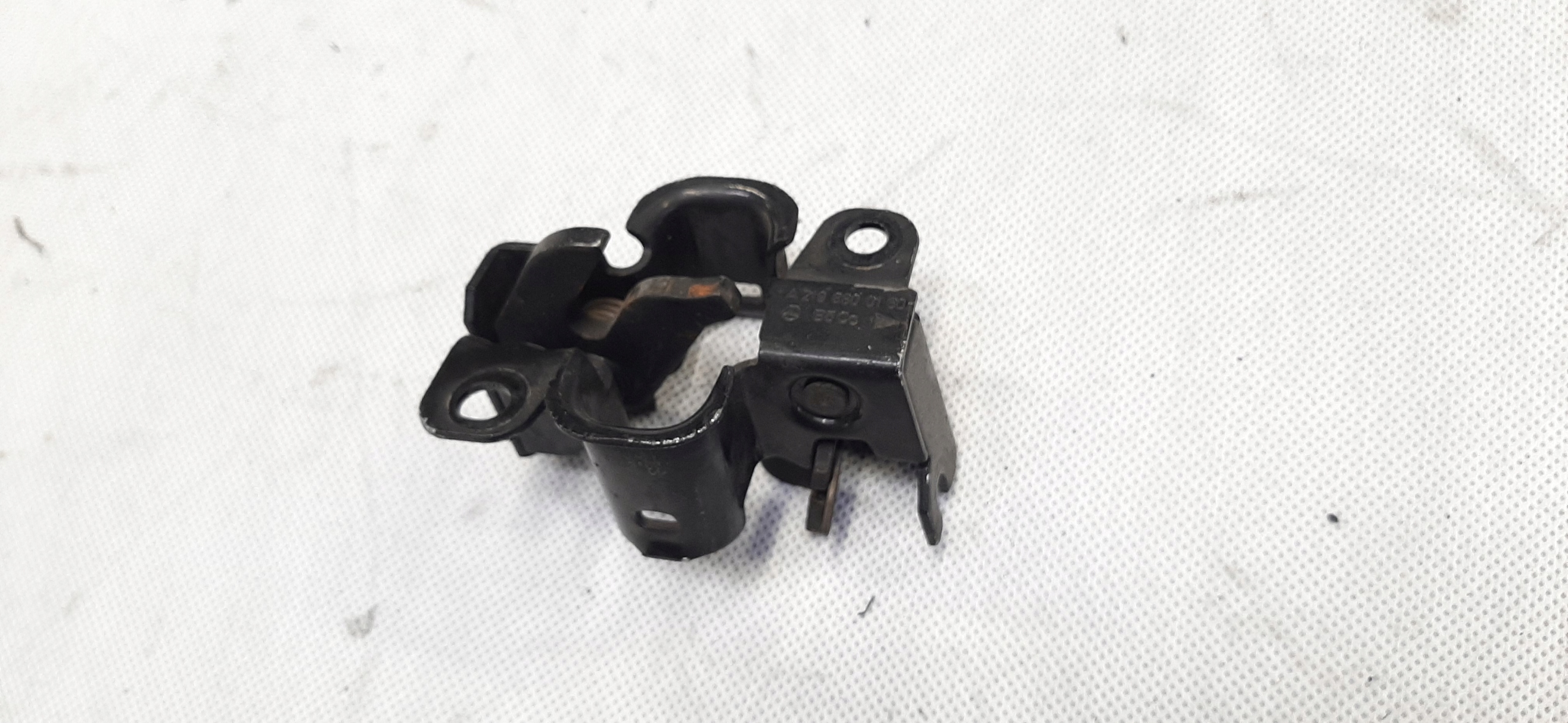 MERCEDES-BENZ R-CLASS W251 05-09 RYGIEL ZAMEK MASKI A2198800160