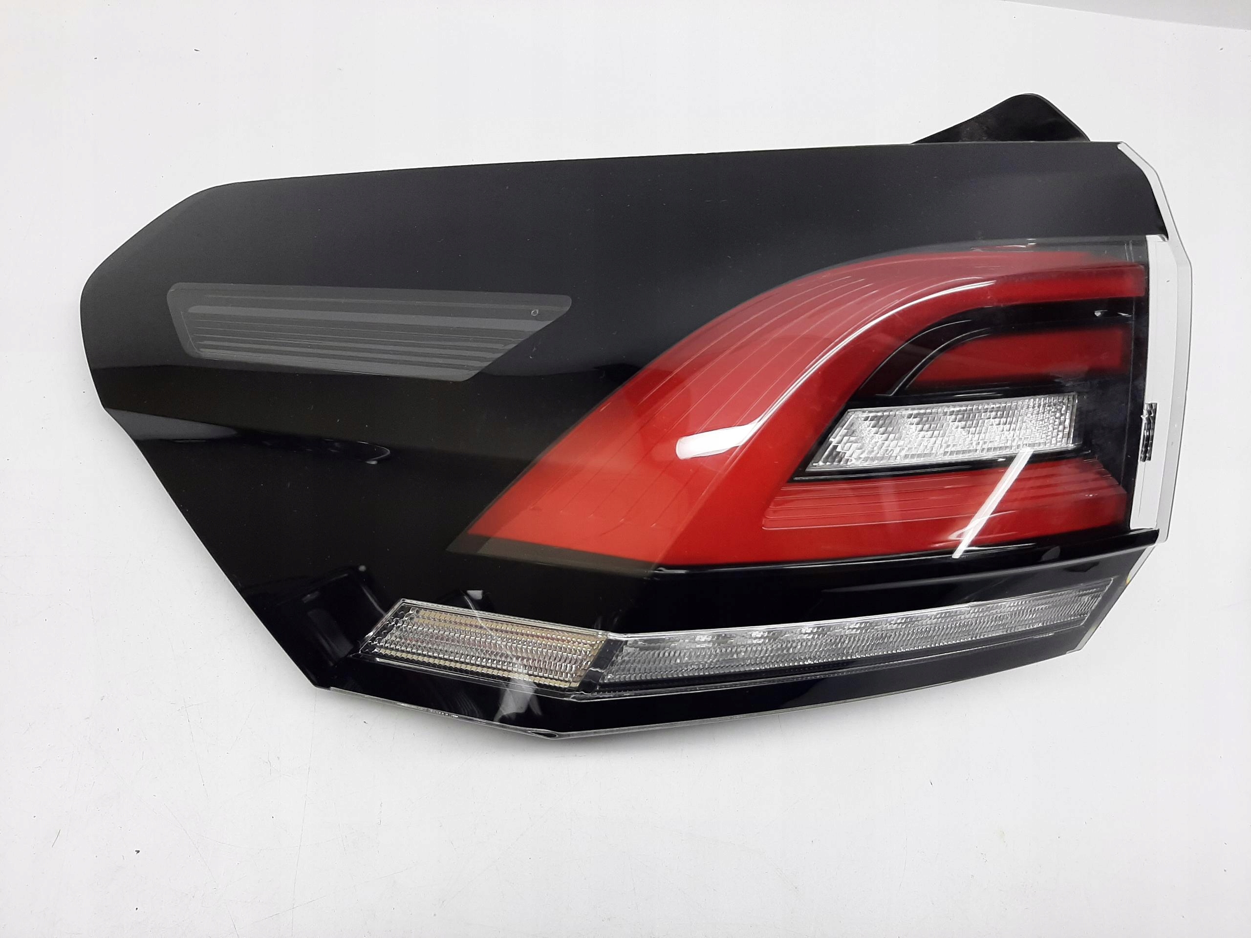 VW TAIGO LAMPA LEWA TYLNA TYŁ LED 2G7945095