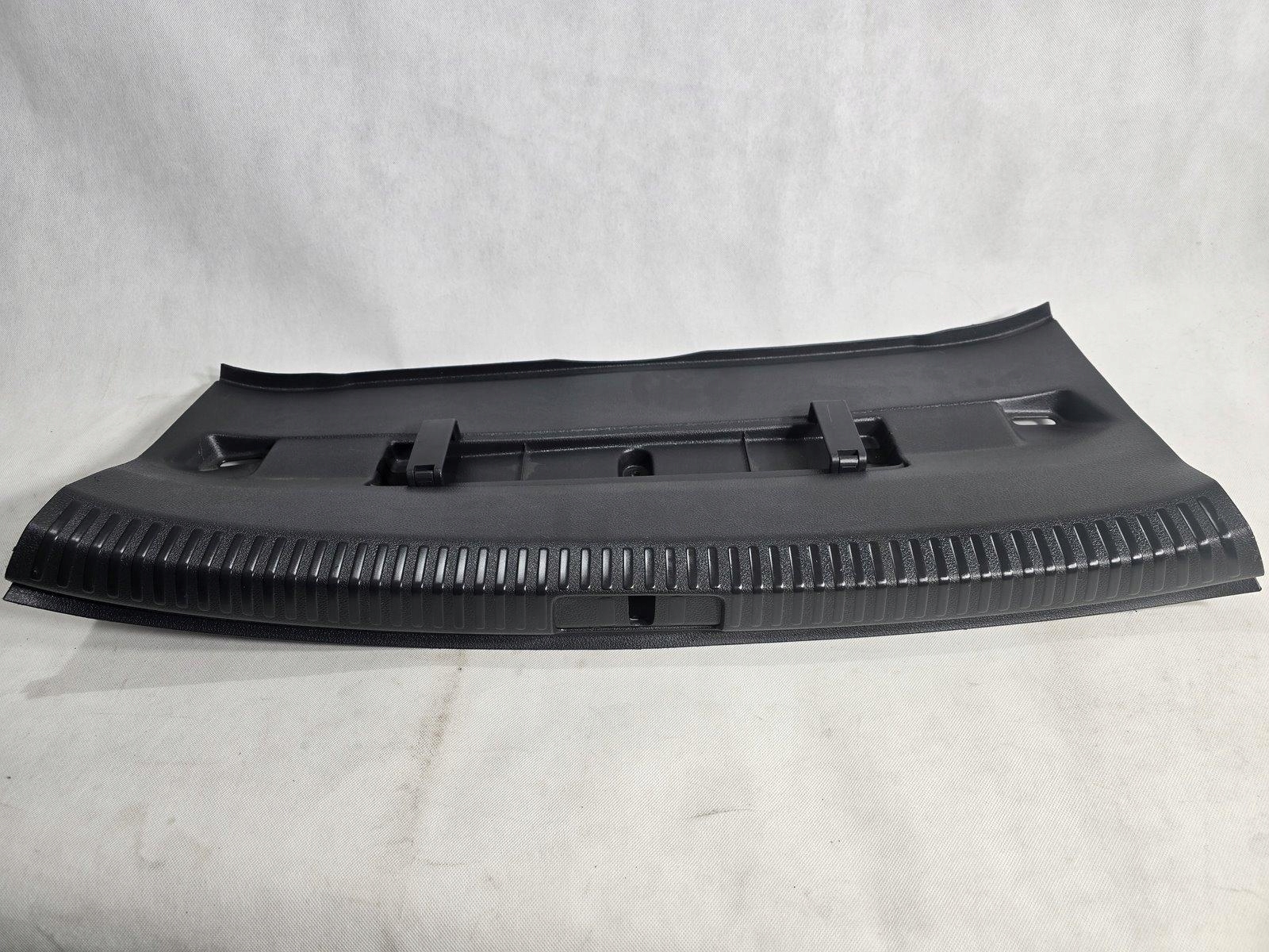 VW SCIROCCO 1K8 OSŁONA PASA TYLNEGO TYŁ MASKOWNICA 1K8863459C