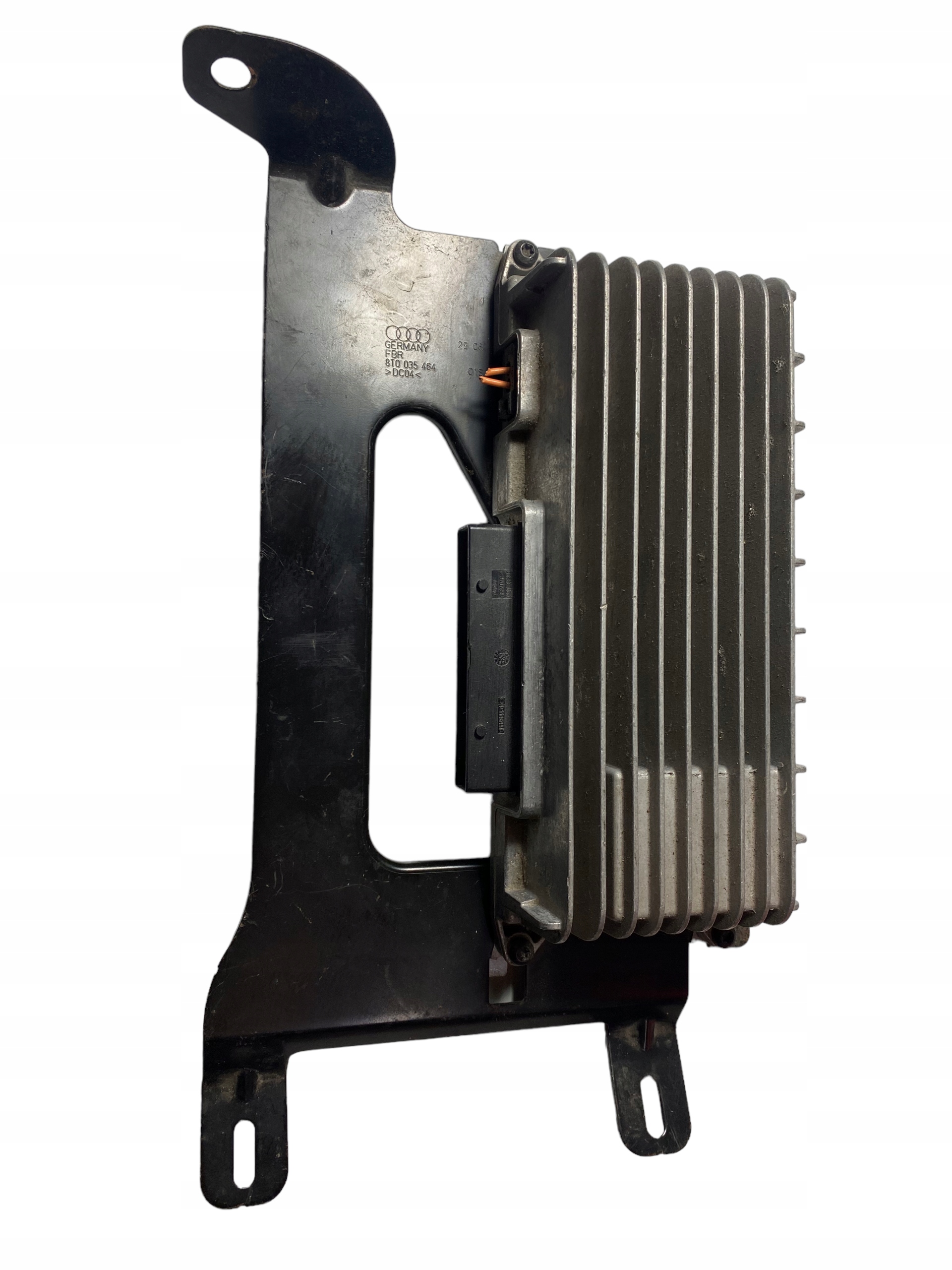 AUDI A4 A5 WZMACNIACZ AUDIO AMPLIFIER 8T0035223A AD
