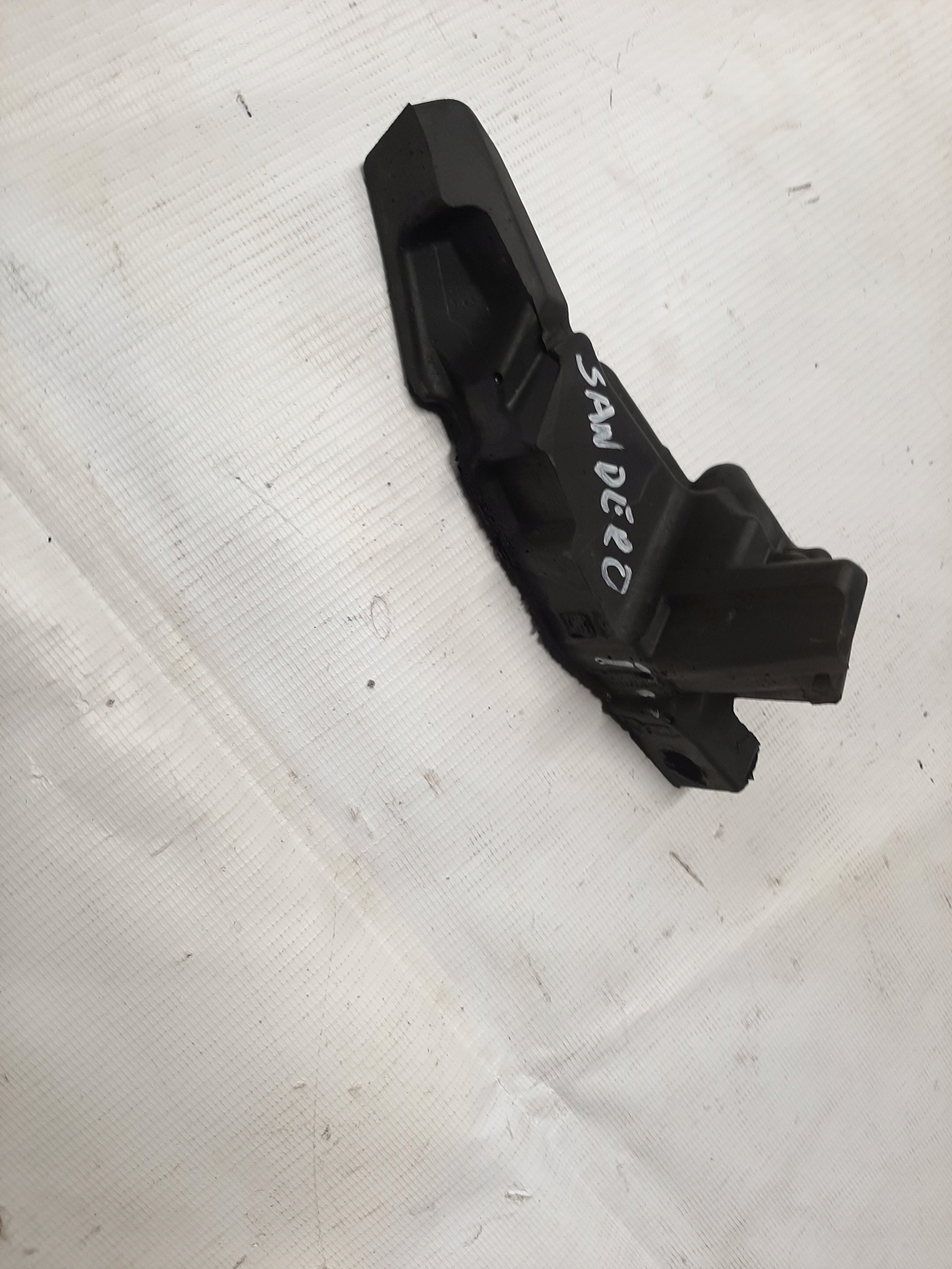DACIA SANDERO III ZAKOŃCZENIE WYGŁUSZENIE PODSZYBIA LEWE 668221681R
