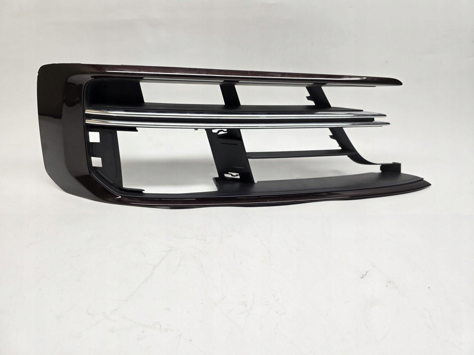 AUDI A8 D5 KRATKA ZDERZAKA PRAWA 4N0807680 4N0807680C