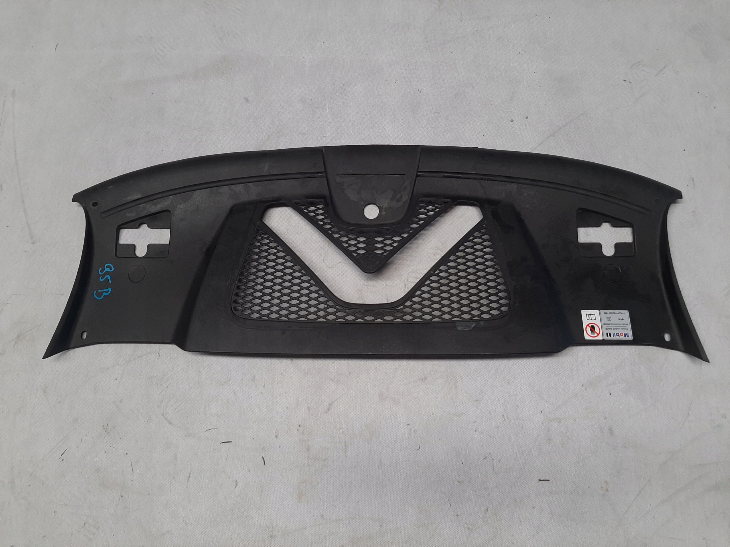 PORSCHE MACAN OSŁONA PASA PRZEDNIEGO 95B805806