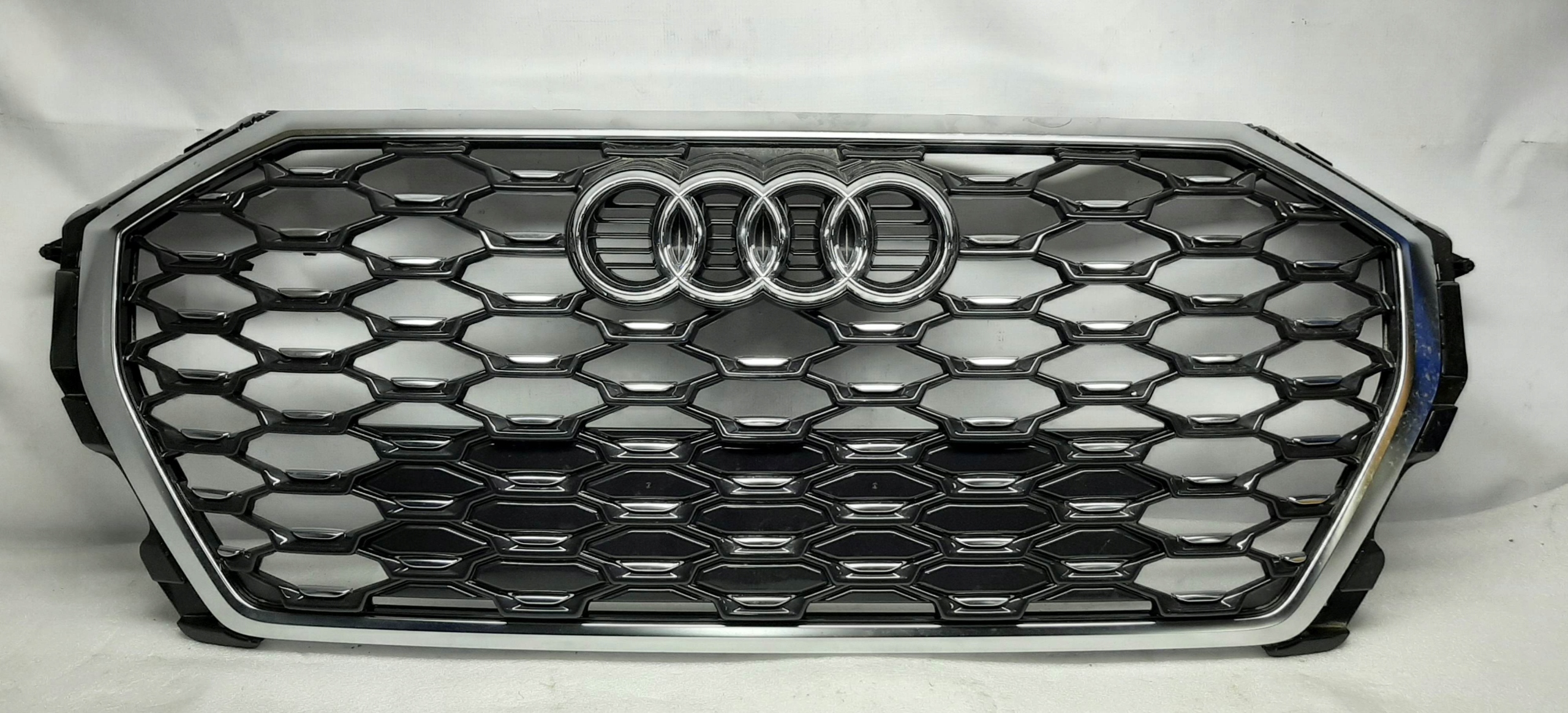 Audi Q3 S-Line Atrapa Grill 83F853651 A B C
