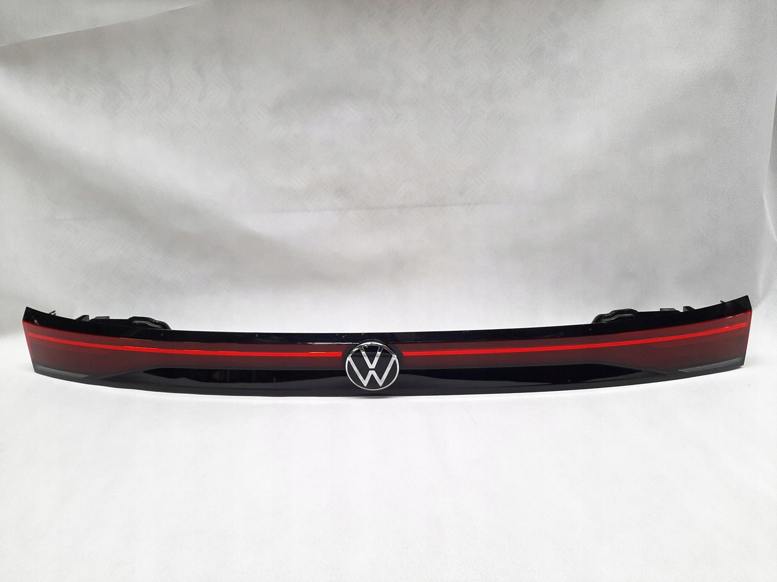 VW PASSAT B9 VARIANT BLENDA LAMPA KLAPY TYŁ LED 3J0945093