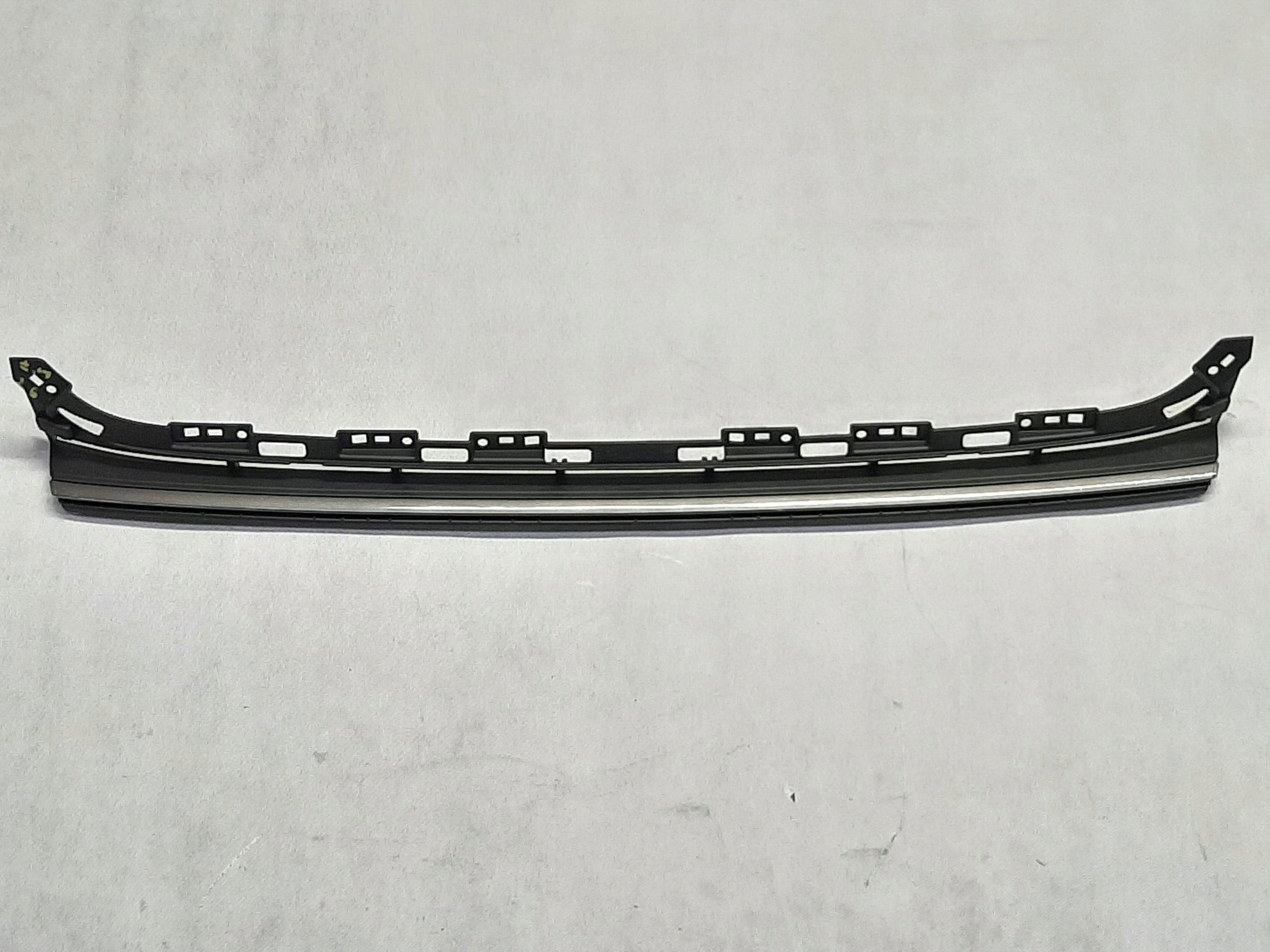 AUDI A8 D5 2017-2021 KRATKA DOLNA ZDERZAKA PRZÓD 4N0807697A