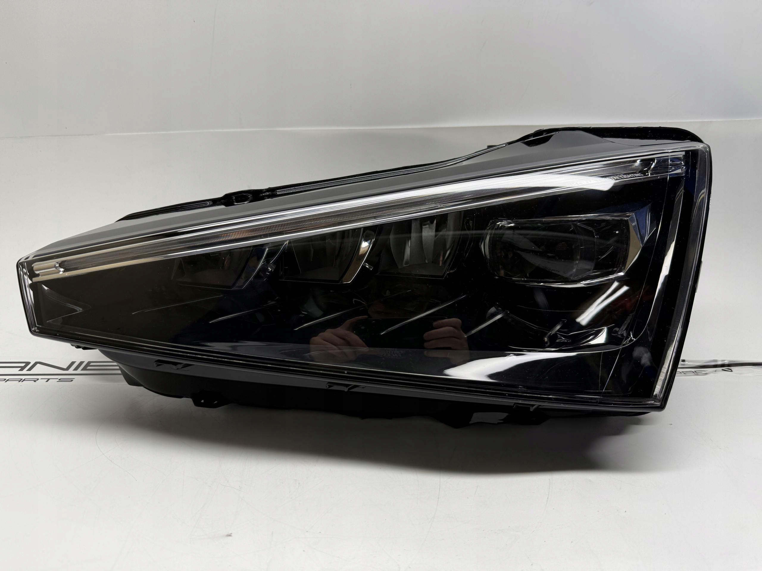 SKODA SCALA REFLEKTOR LAMPA LEWY PRZÓD LED 657941015A