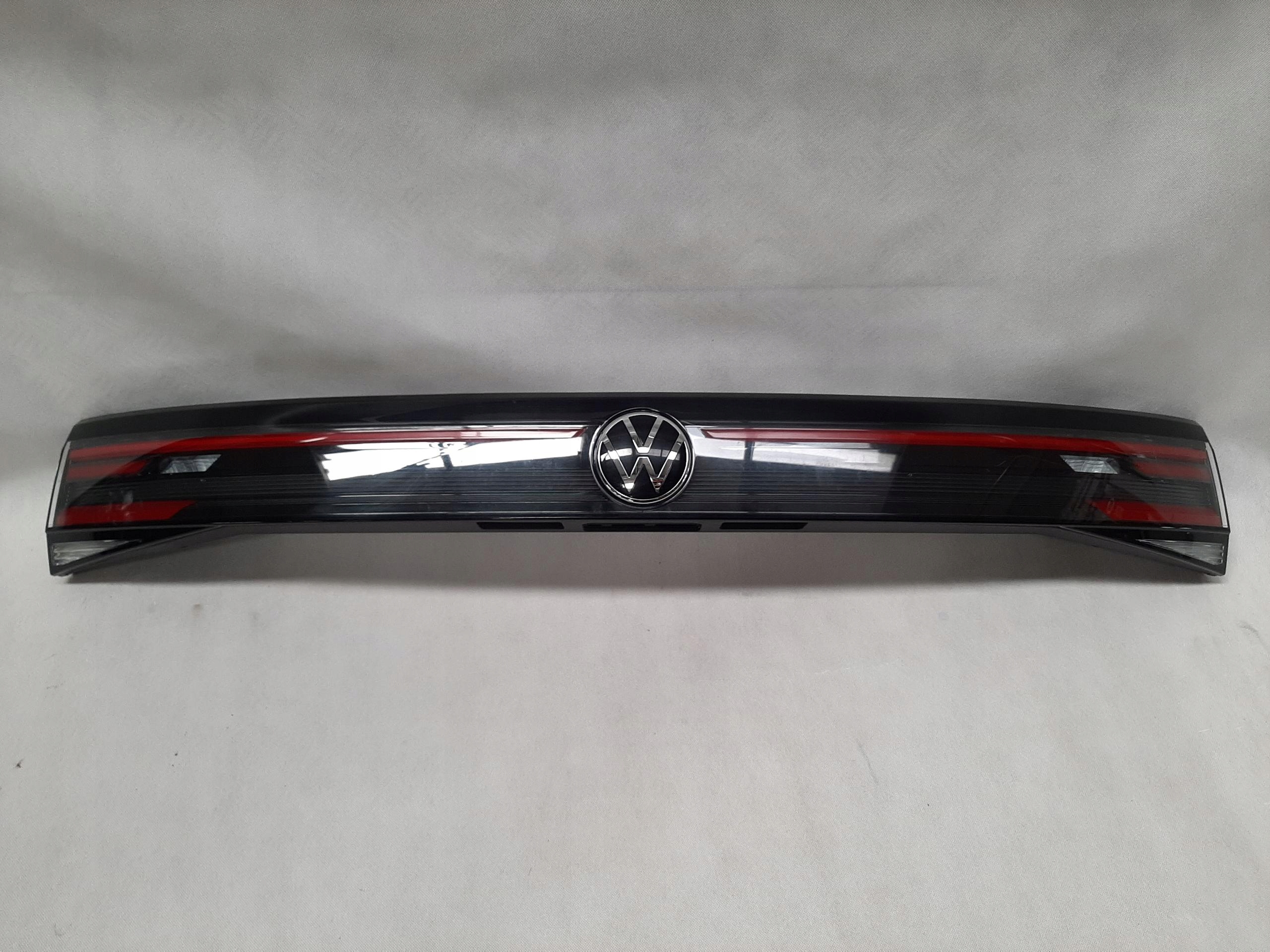 VW TAIGO BLENDA LAMPA KLAPY TYŁ LED 2G7945093