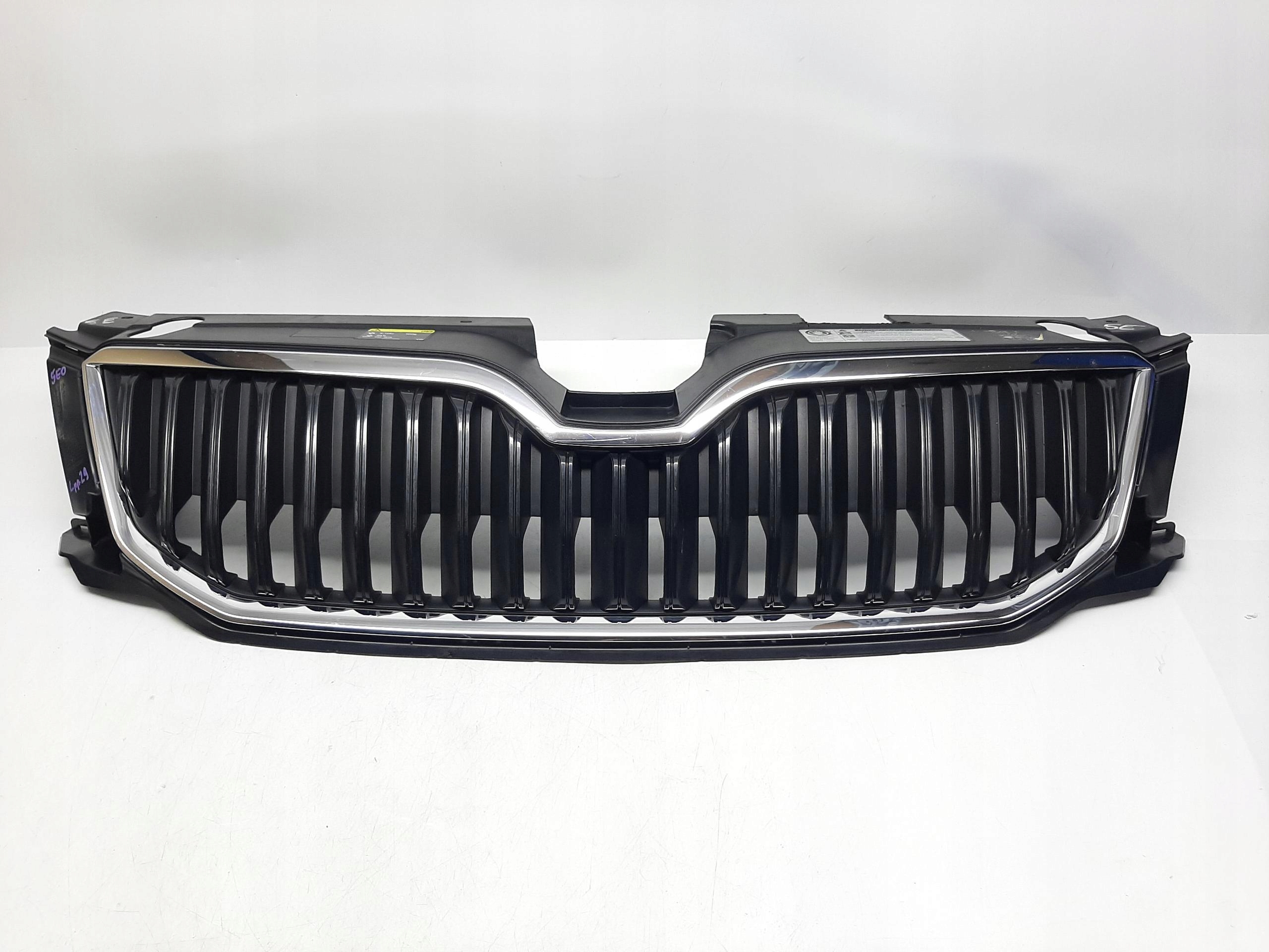 SKODA OCTAVIA III ATRAPA CHŁODNICY GRILL 5E0853653