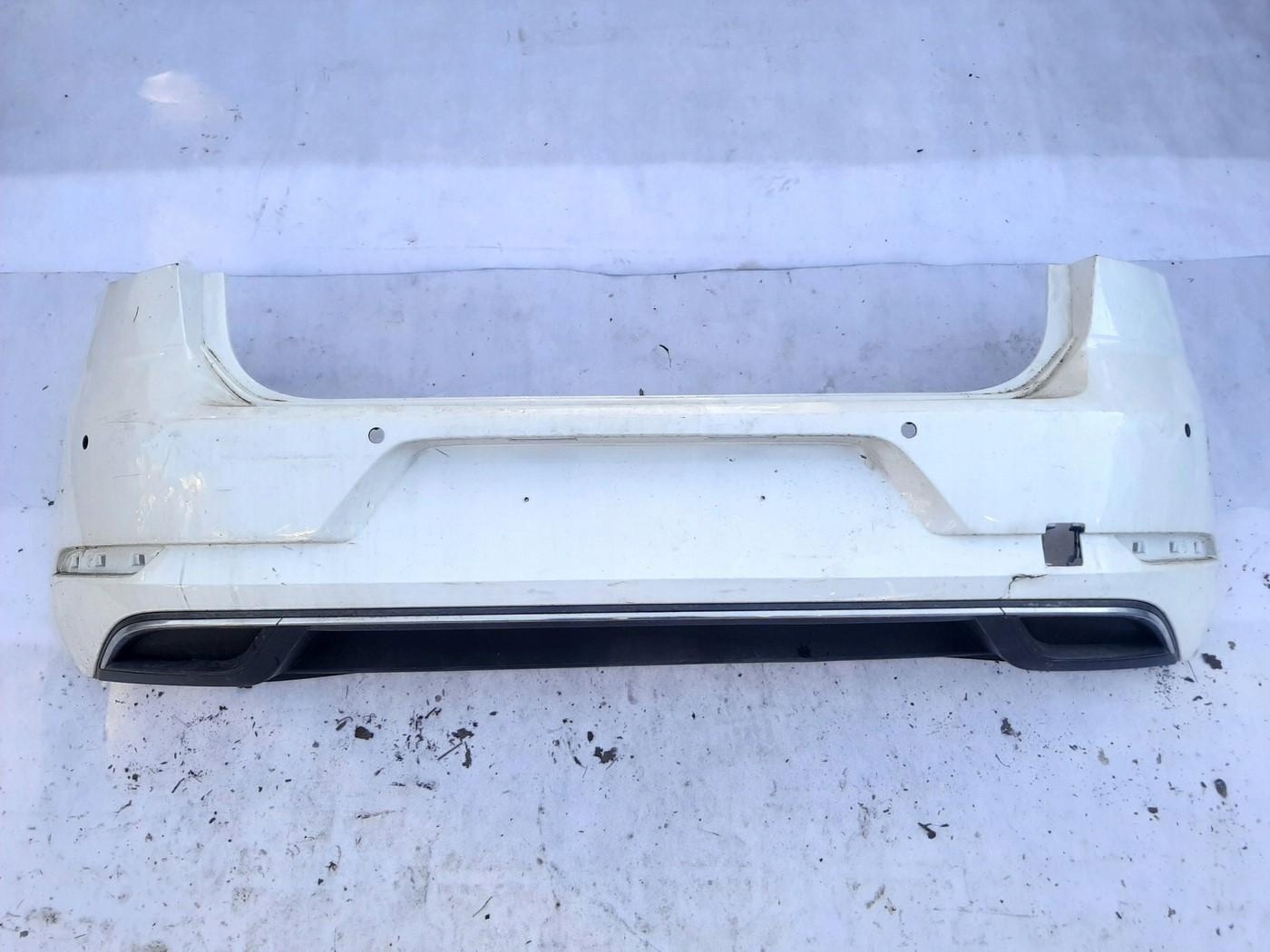 VW GOLF VII HB LIFT ZDERZAK TYLNY TYŁ 5G6807421BK