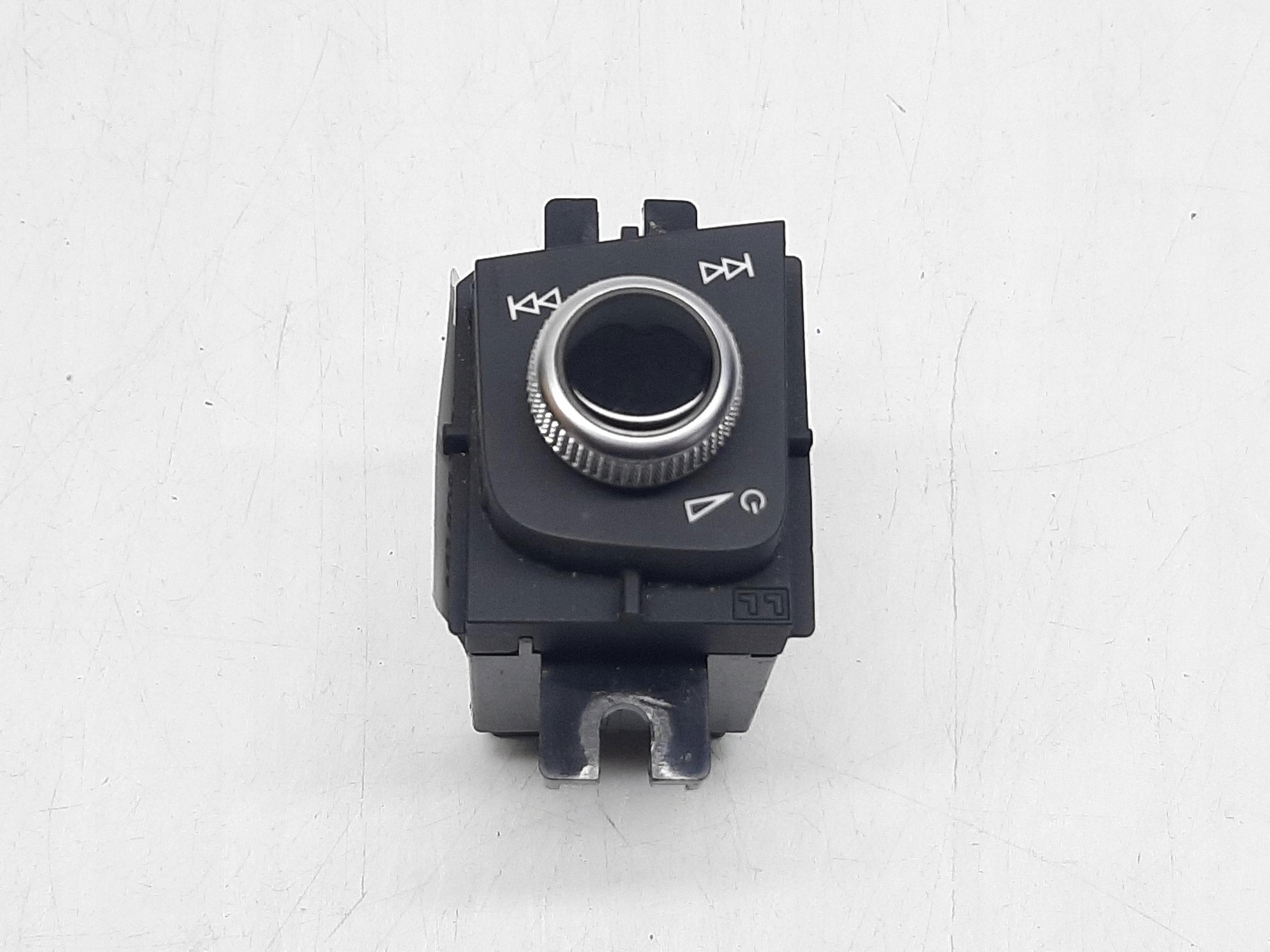 AUDI A5 SPORTBACK II LIFT 2021- REGULATOR GŁOŚNOŚCI AUDIO 8W1919616D