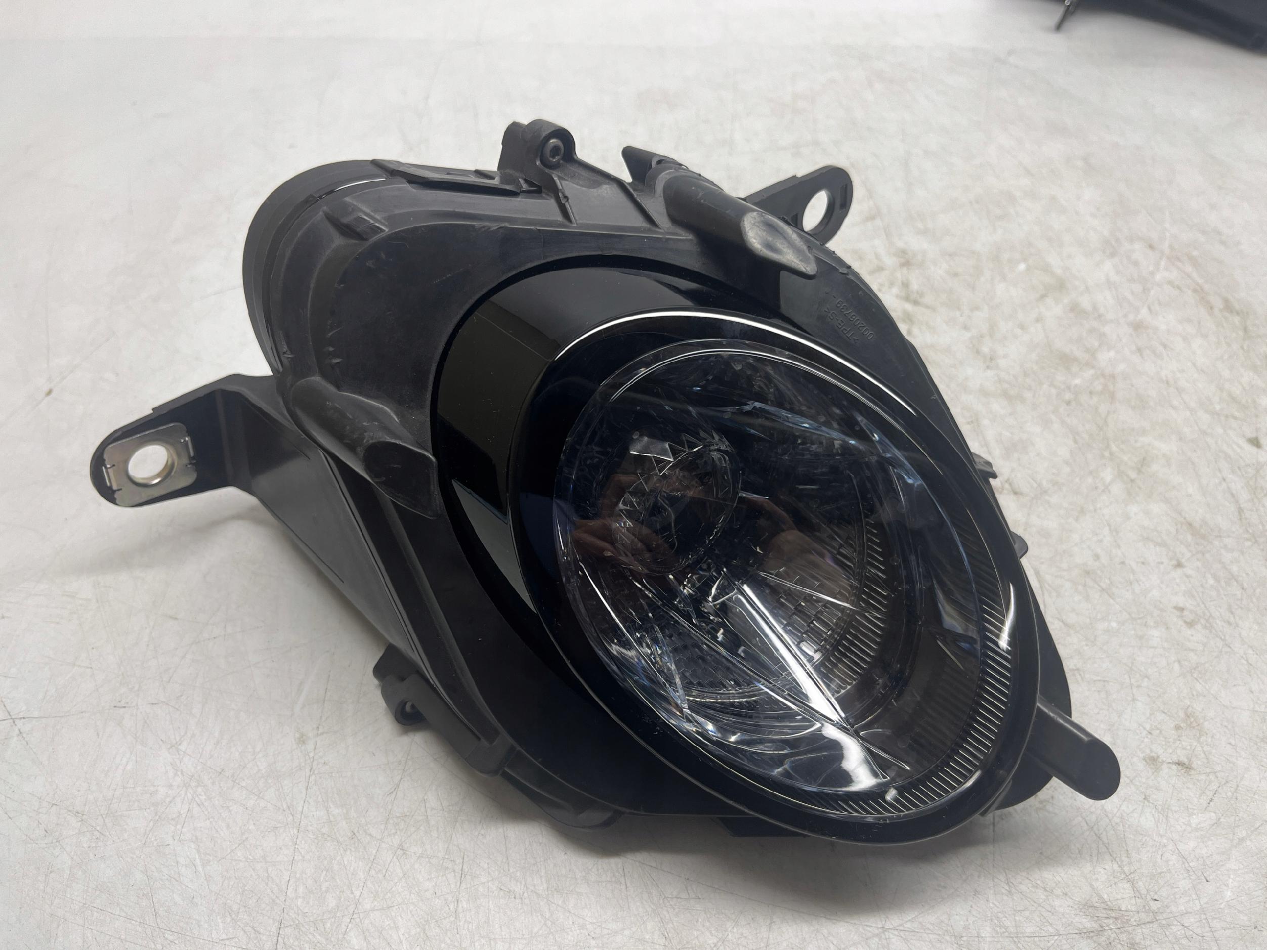 BENTLEY CONTINENTAL GT LAMPA LEWA KIERUNKOWSKAZ DRL HALOGEN LED 3SD953041