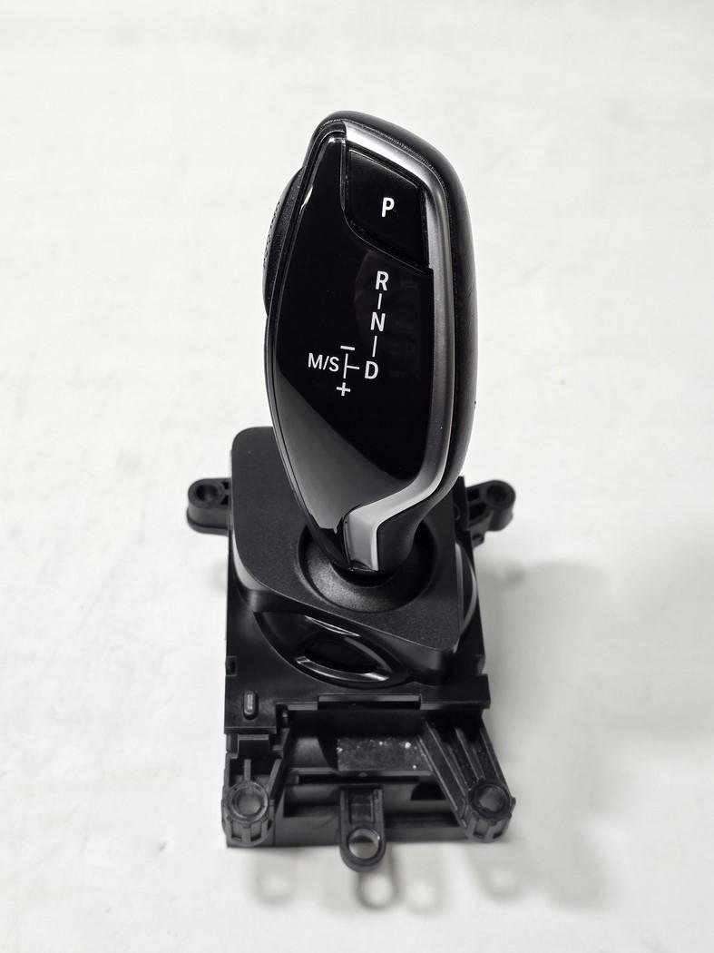 BMW F46 G01 G02 WYBIERAK ZMIANY BIEGÓW 9476307