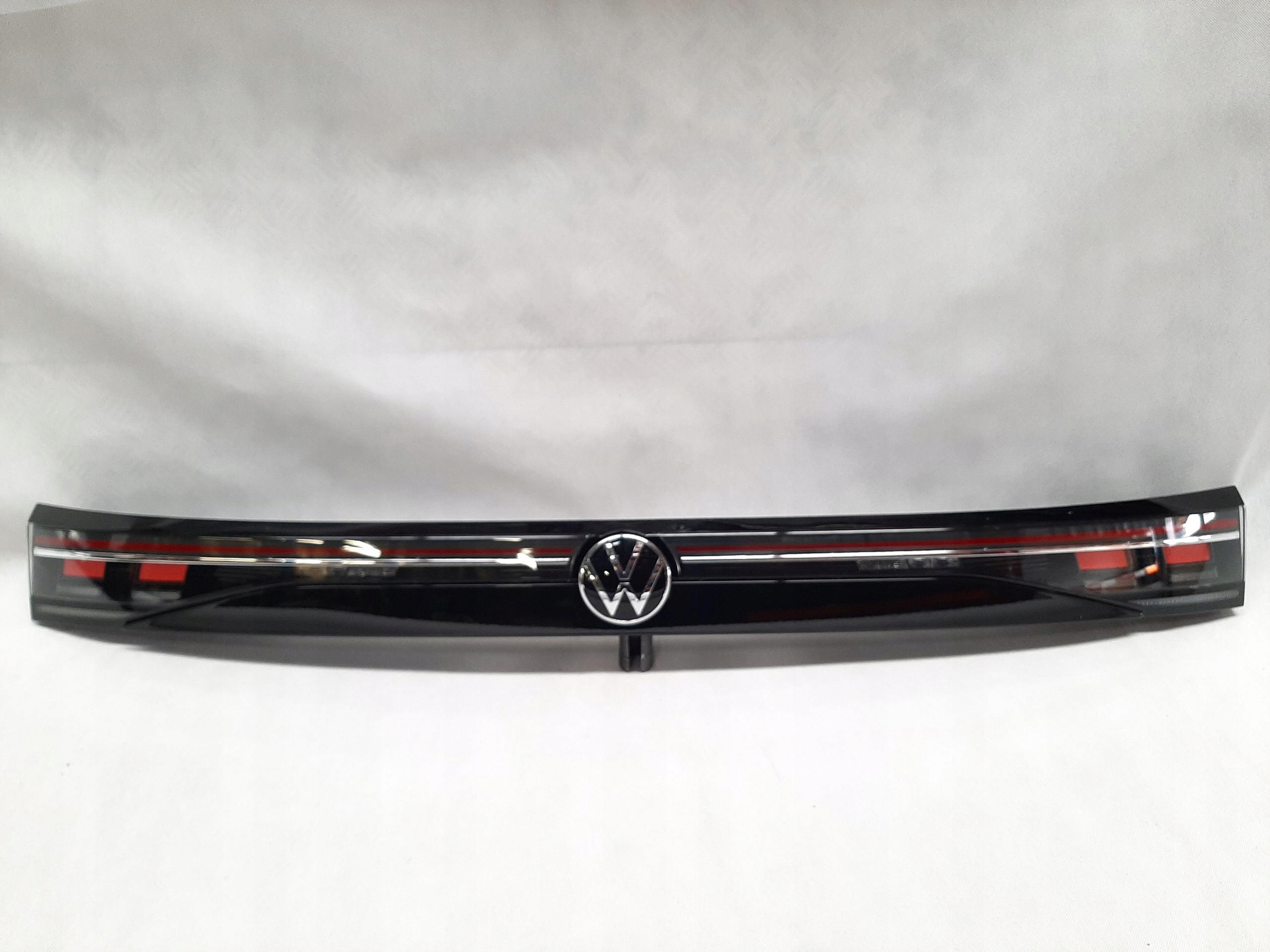 VW PASSAT B9 VARIANT BLENDA LAMPA KLAPY TYŁ LED 3J0945307