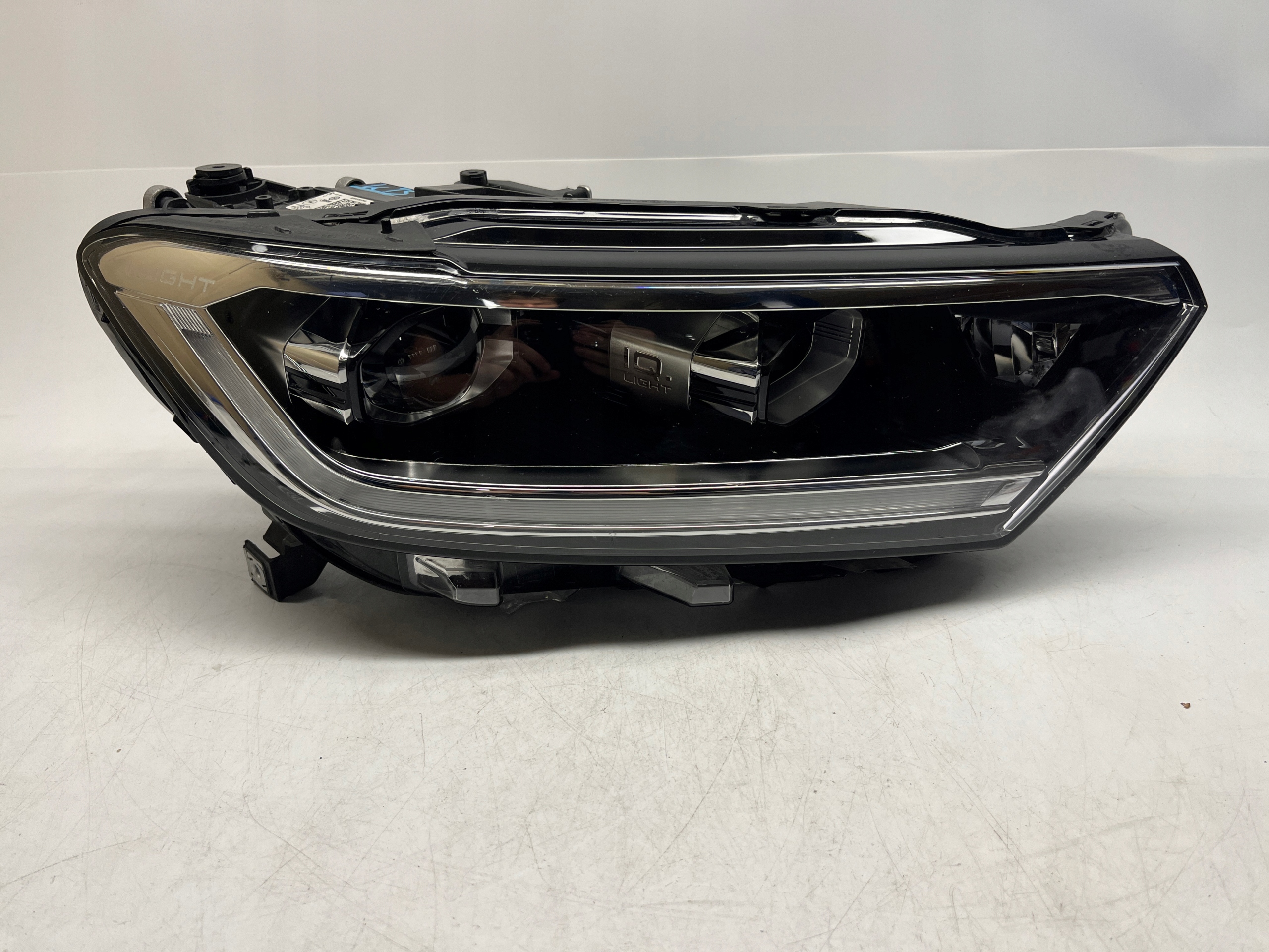 Volkswagen T-ROC REFLEKTOR LAMPA PRAWA PRZÓD LED MATRIX BEAM 2GA941036AH